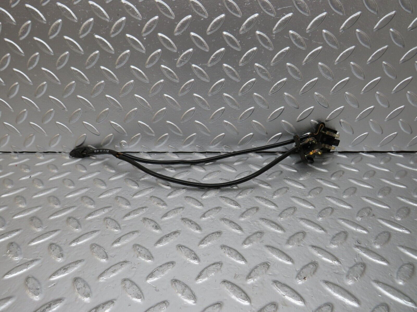 24957 Mercedes-Benz W140 S320 Sun Visor Lighting Contact Switch 2028101012