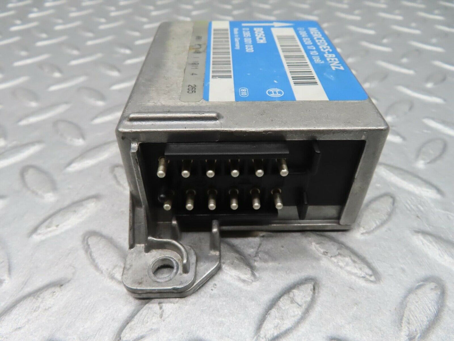 11920 Mercedes-Benz R129 300SL Coupe Air Bag Control Unit Bosch 0048201710