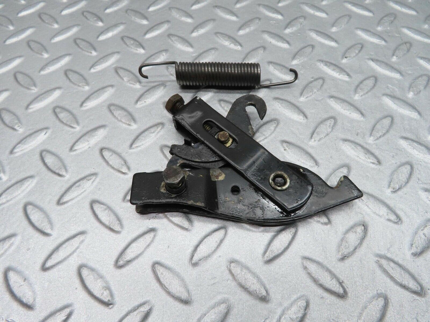 12009 Mercedes-Benz R129 300SL Coupe Handbrake Adjusting Handbrake Regulator