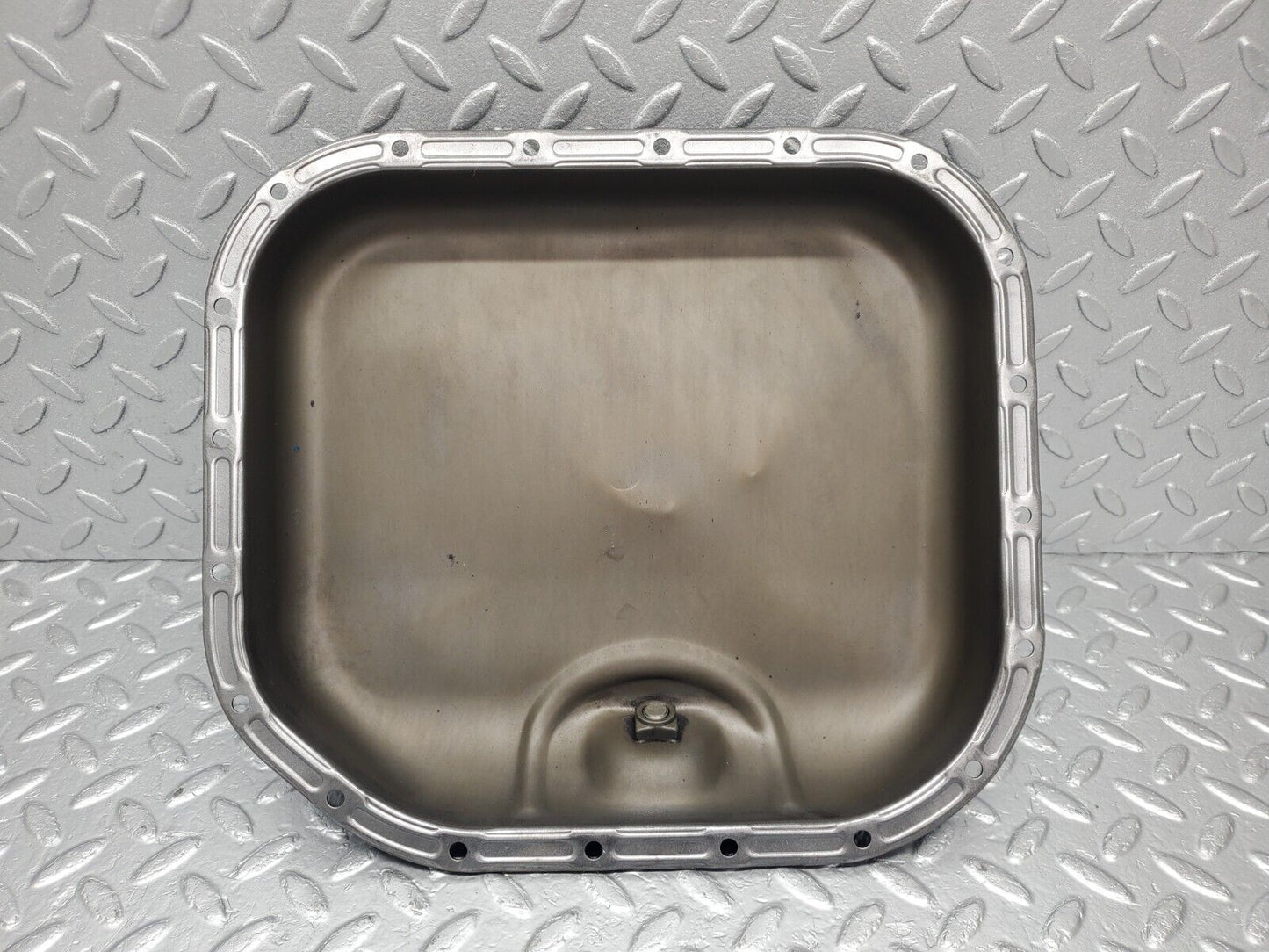 46320 Mercedes-Benz W126 420SE Oil Pan Oil Sump