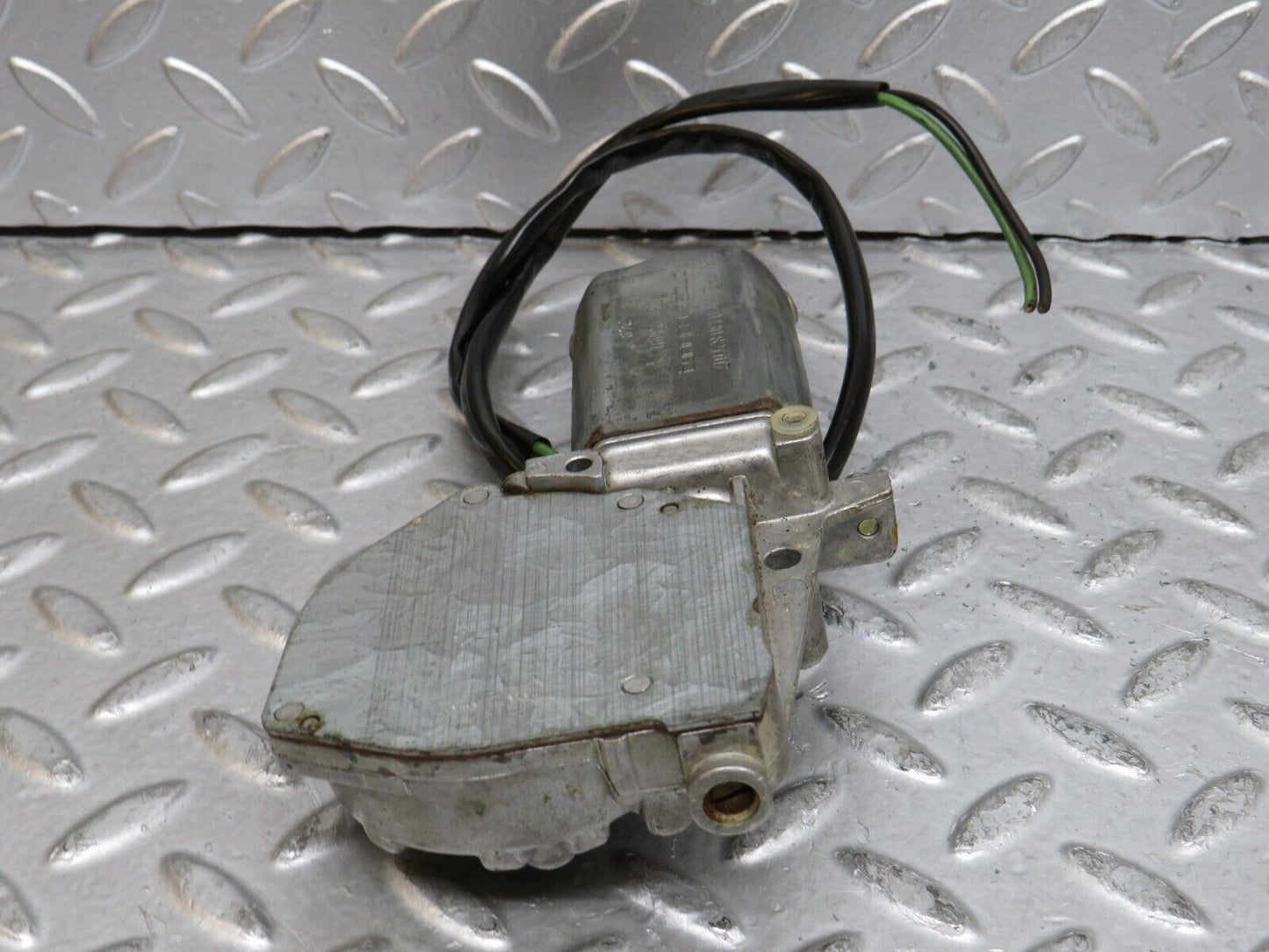 29666 Mercedes-Benz W123 230E Rear Left Window Regulator Motor 0130821017