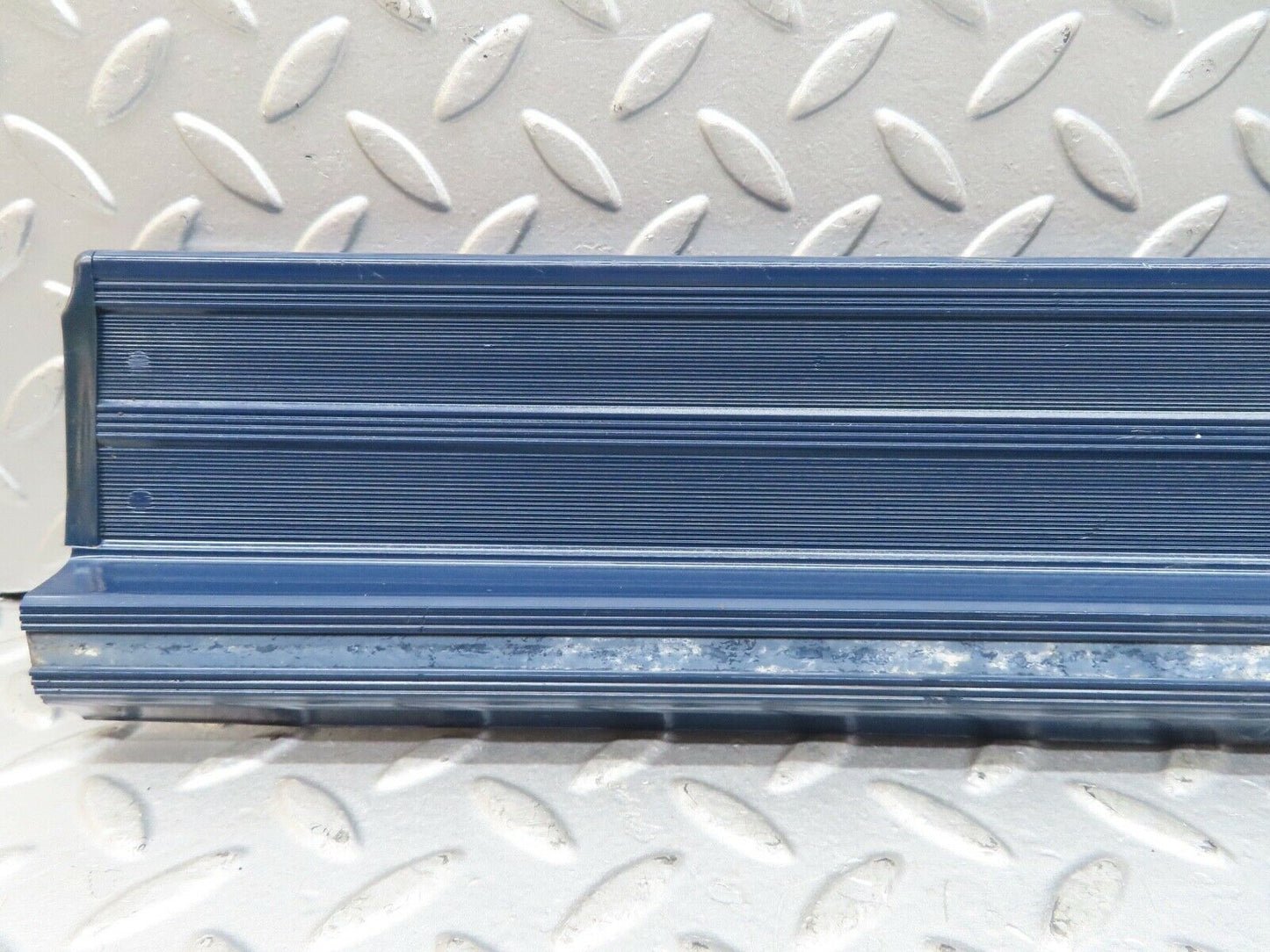 17534 Mercedes-Benz W116 450SEL Rear Left Door Sill Blue