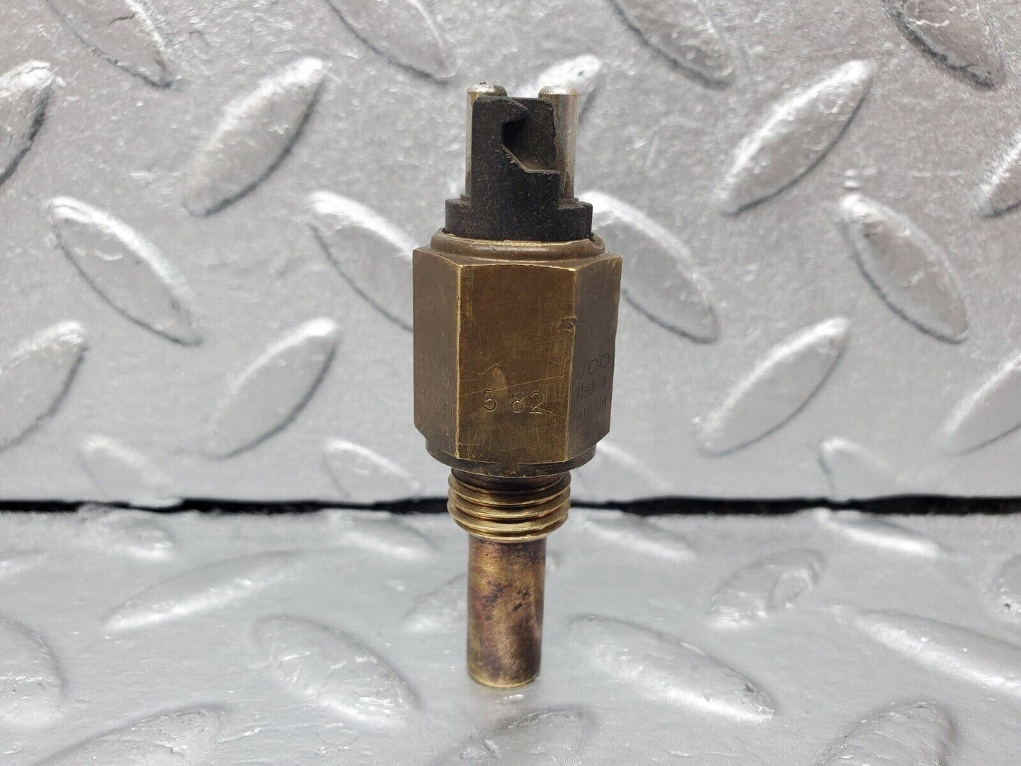 45344 Mercedes-Benz 280E M110.983 Coolant Temperature Sensor VDO