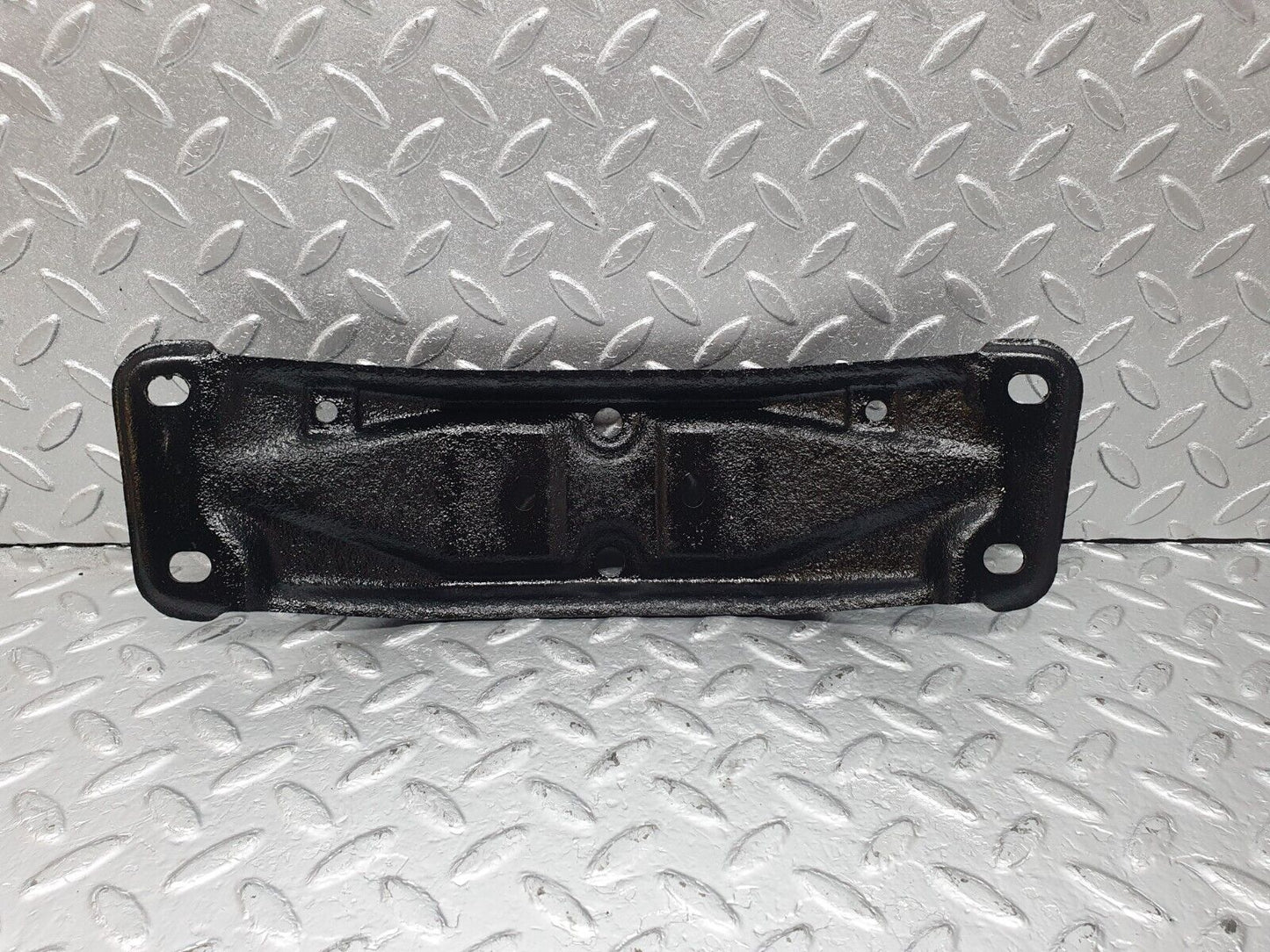 43512 Mercedes-Benz C126 380SEC Coupe Gearbox Mount Bracket