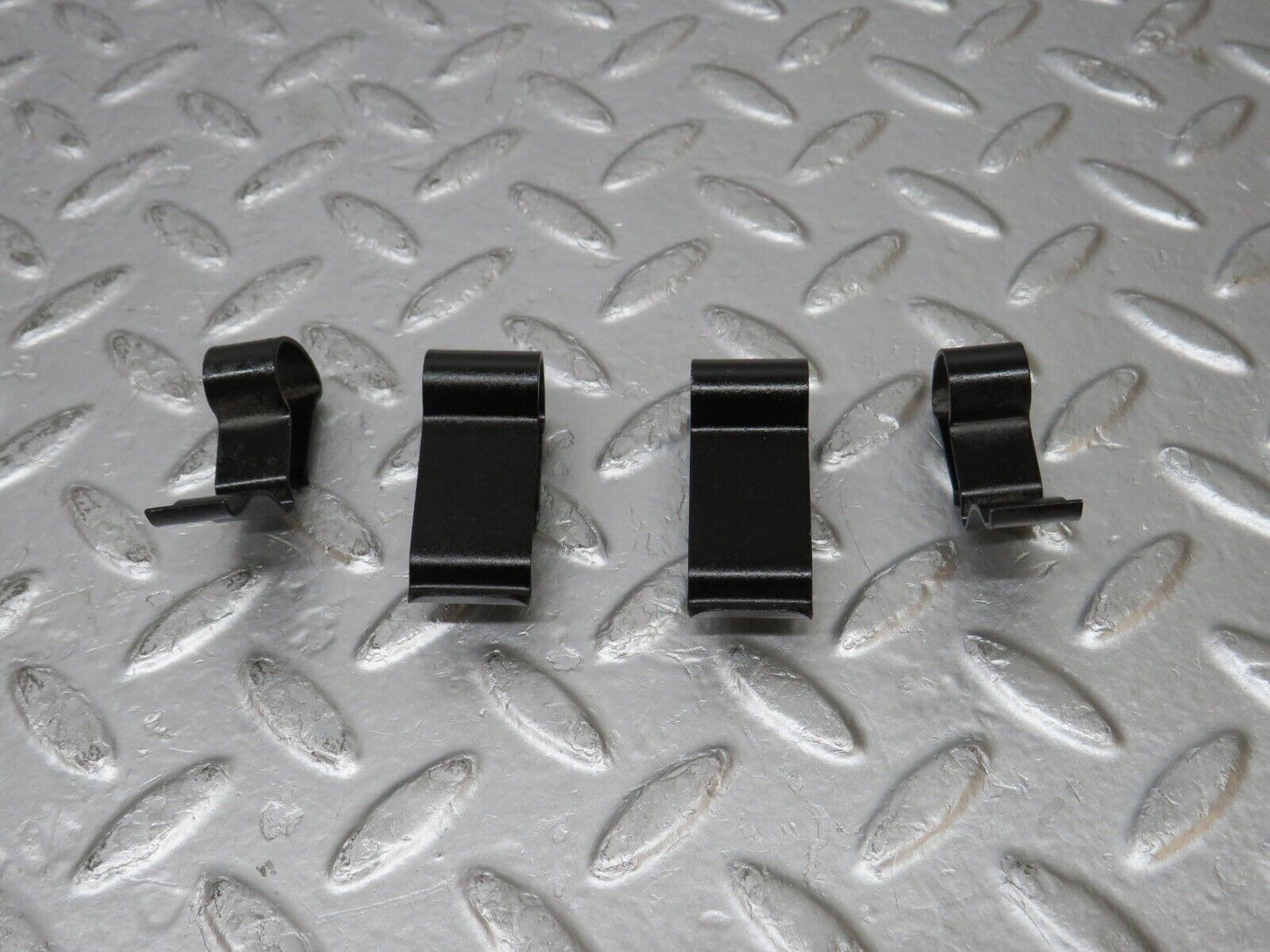 31542 Mercedes-Benz S124 220TE Wagon Radiator Fan Shroud Cover Holder Set
