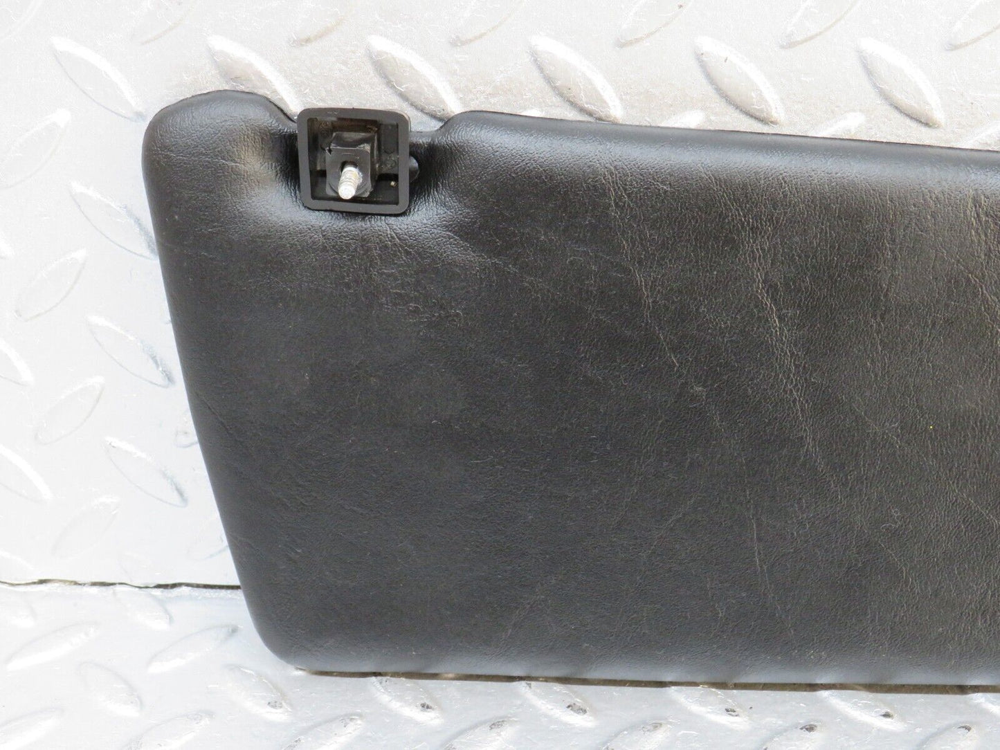 40564 Mercedes-Benz W123 300D Sun Visor Right Black