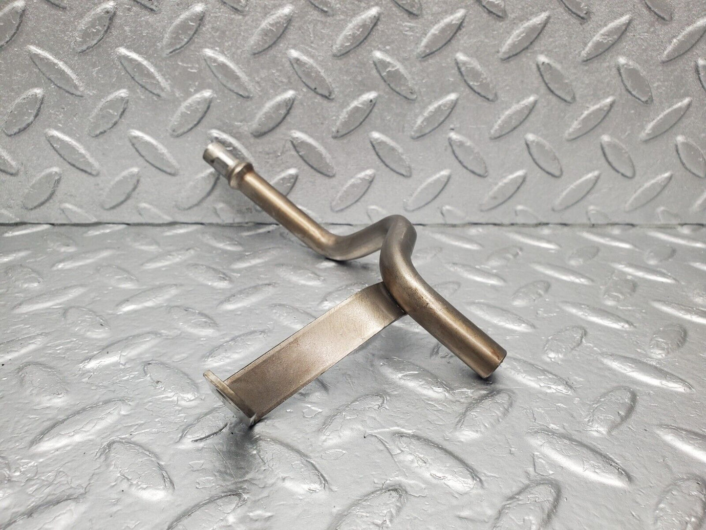 46195 Mercedes-Benz W124 280E Coolant Pipe