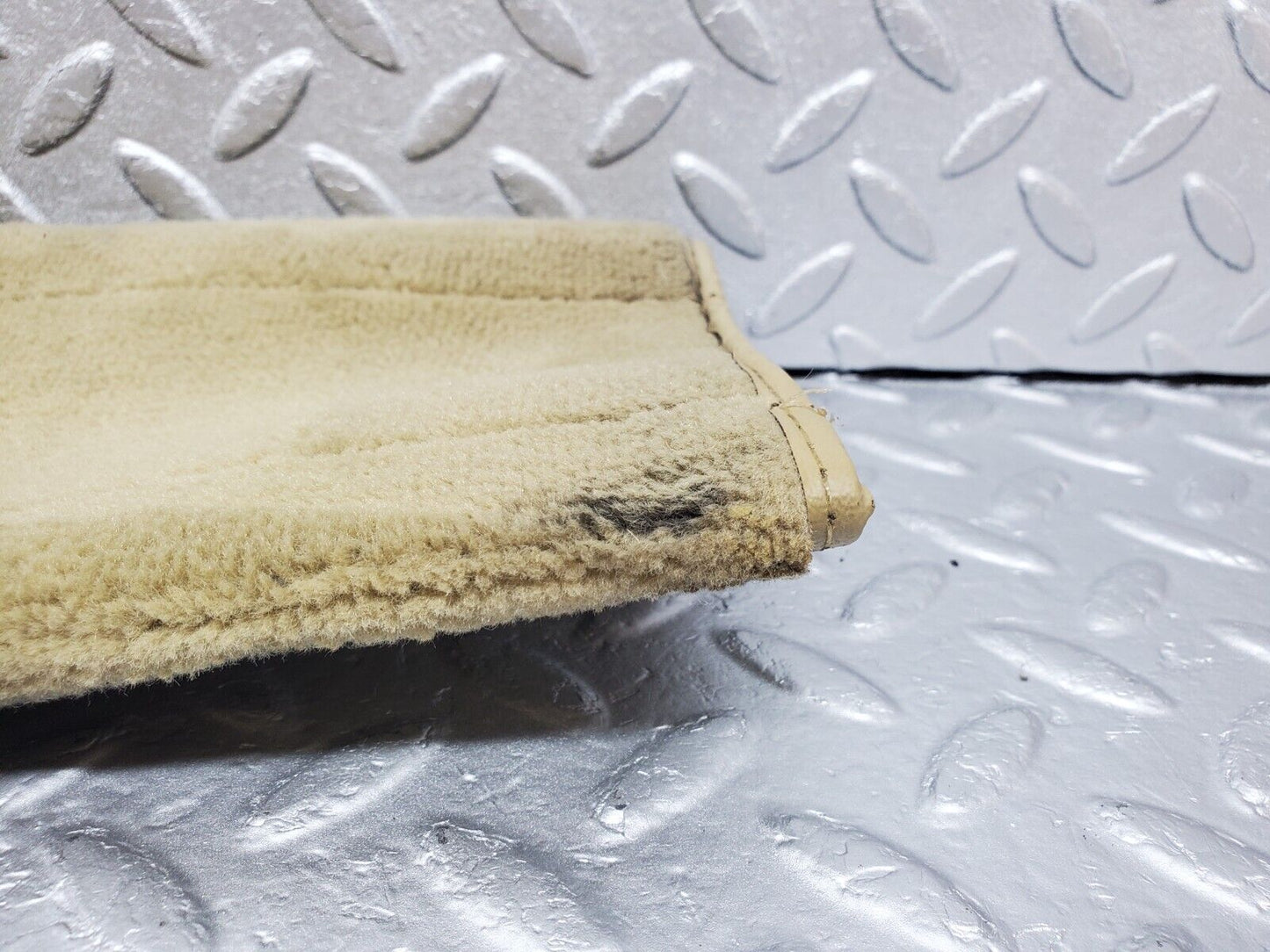 45859 Mercedes-Benz W126 420SE Front Left Seat Under Cover Beige