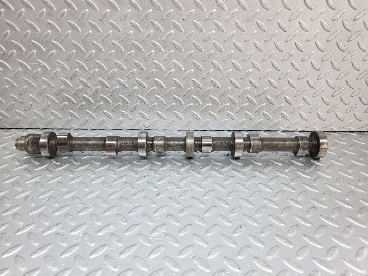 44534 Mercedes-Benz W123 280E Camshaft Exhaust Side 11078