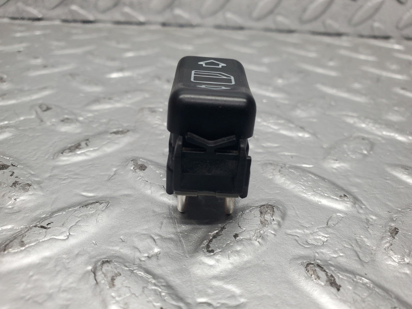 46895589