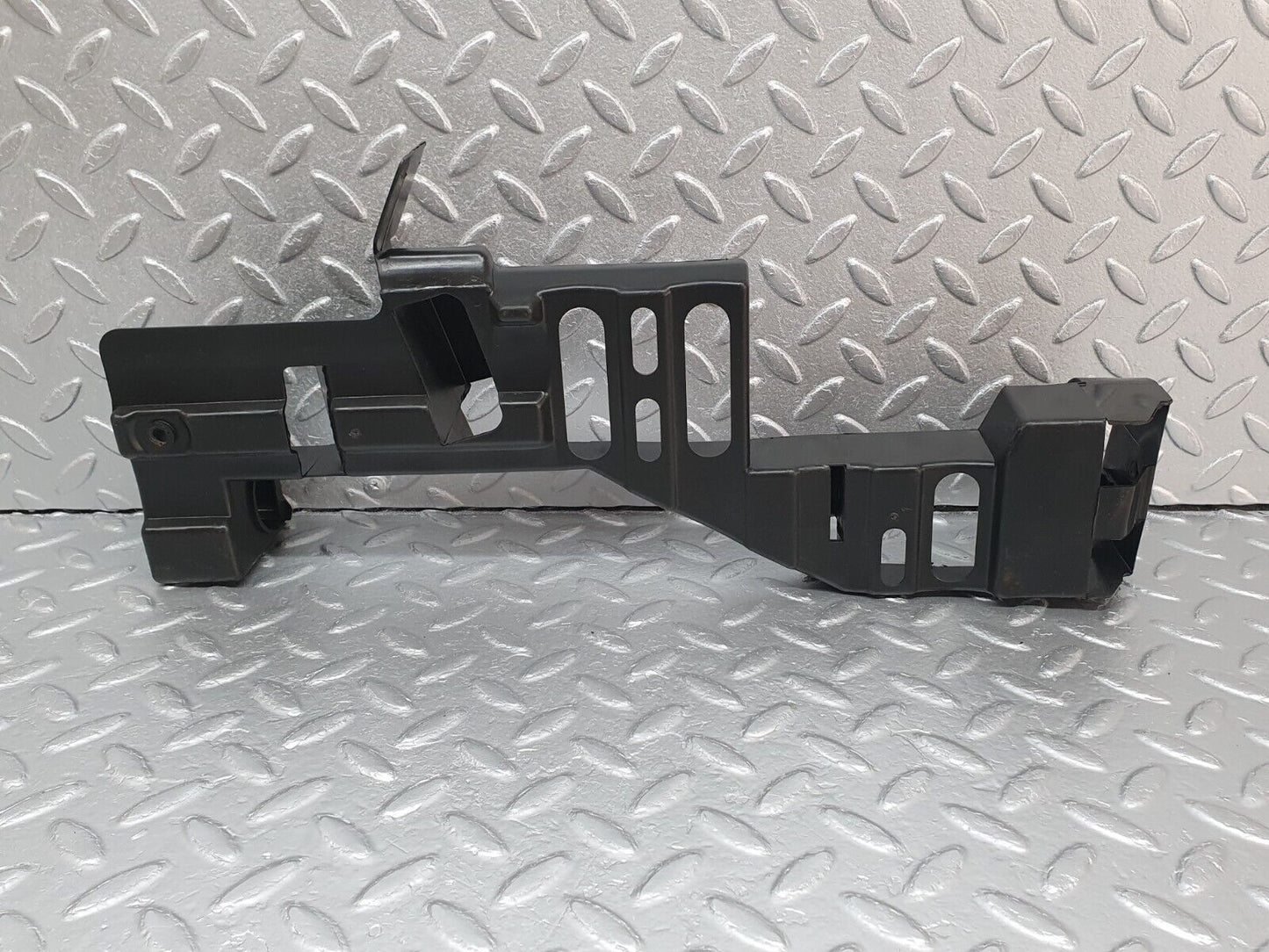 41737 Mercedes-Benz W202 C200 Car Jack Holder Cover 2028990414