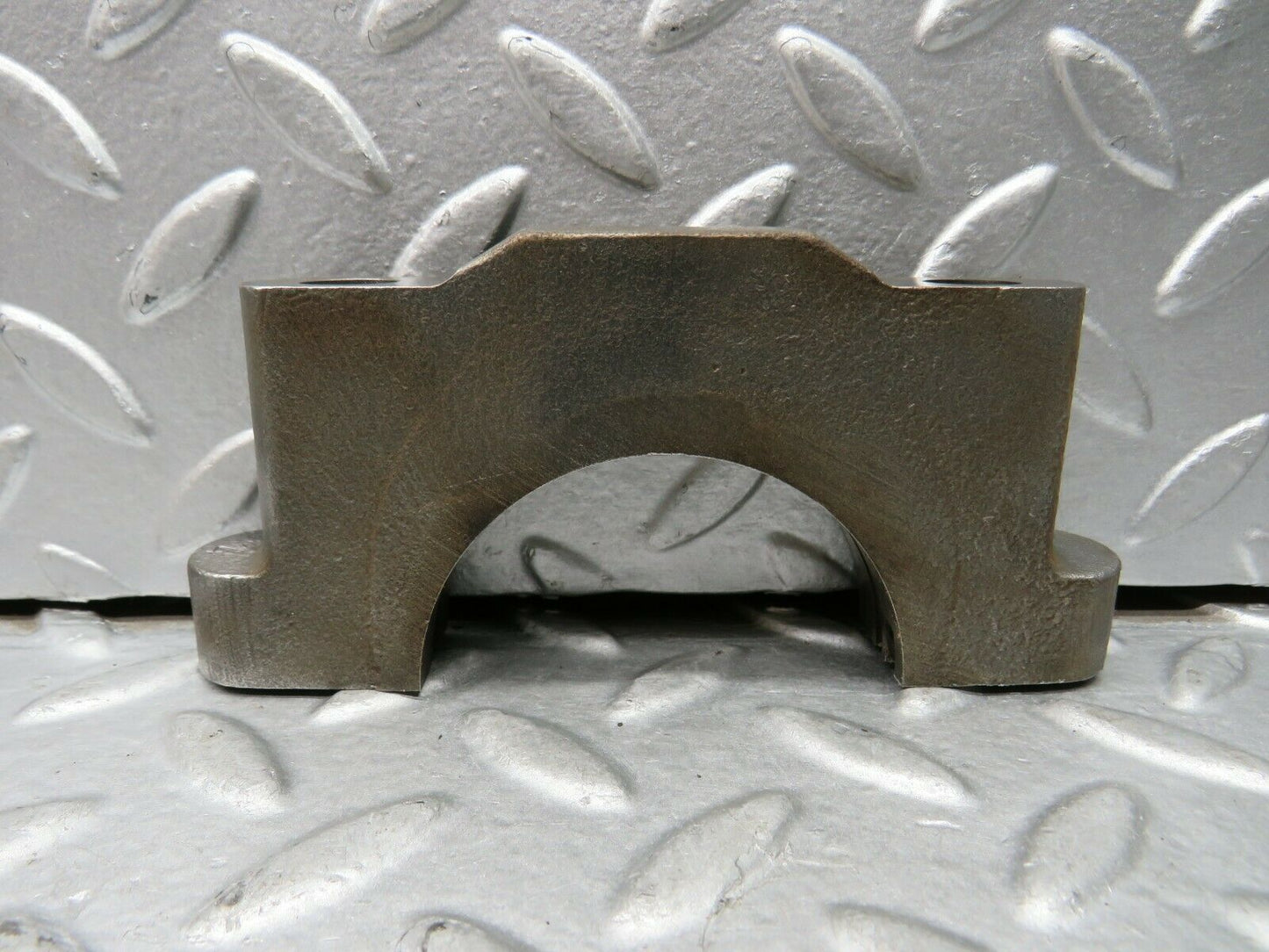 22118 Mercedes-Benz S123 280TE Crankshaft Bearing Holder Block 1080110211