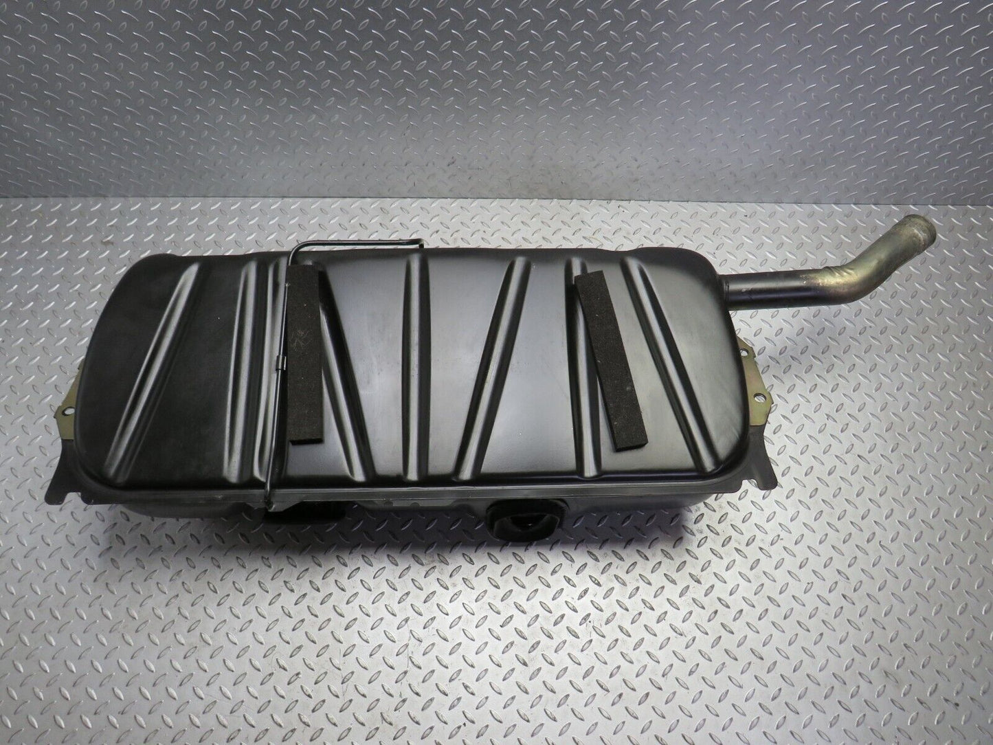 29915 Mercedes-Benz W123 230E Fuel Tank