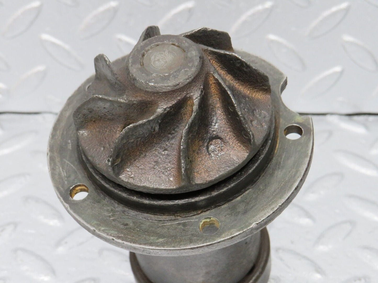 40702 Mercedes-Benz W123 300D Water Pump 1102010110