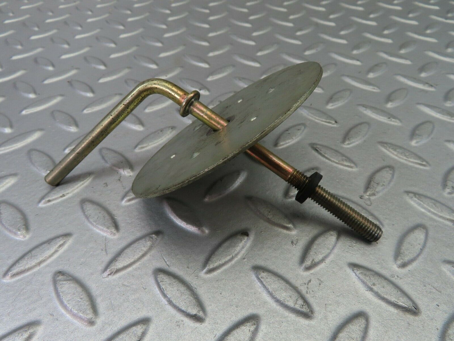 7734 Mercedes-Benz S123 230TE Wagon Spare Wheel Holder