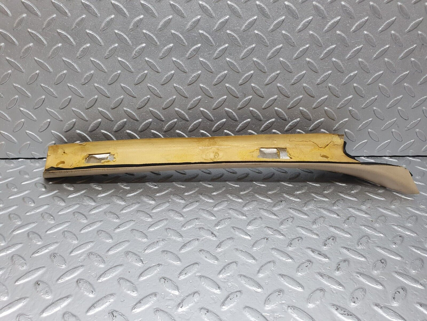 40927 Mercedes-Benz W126 300SE A Pillar Cover Left Side Beige