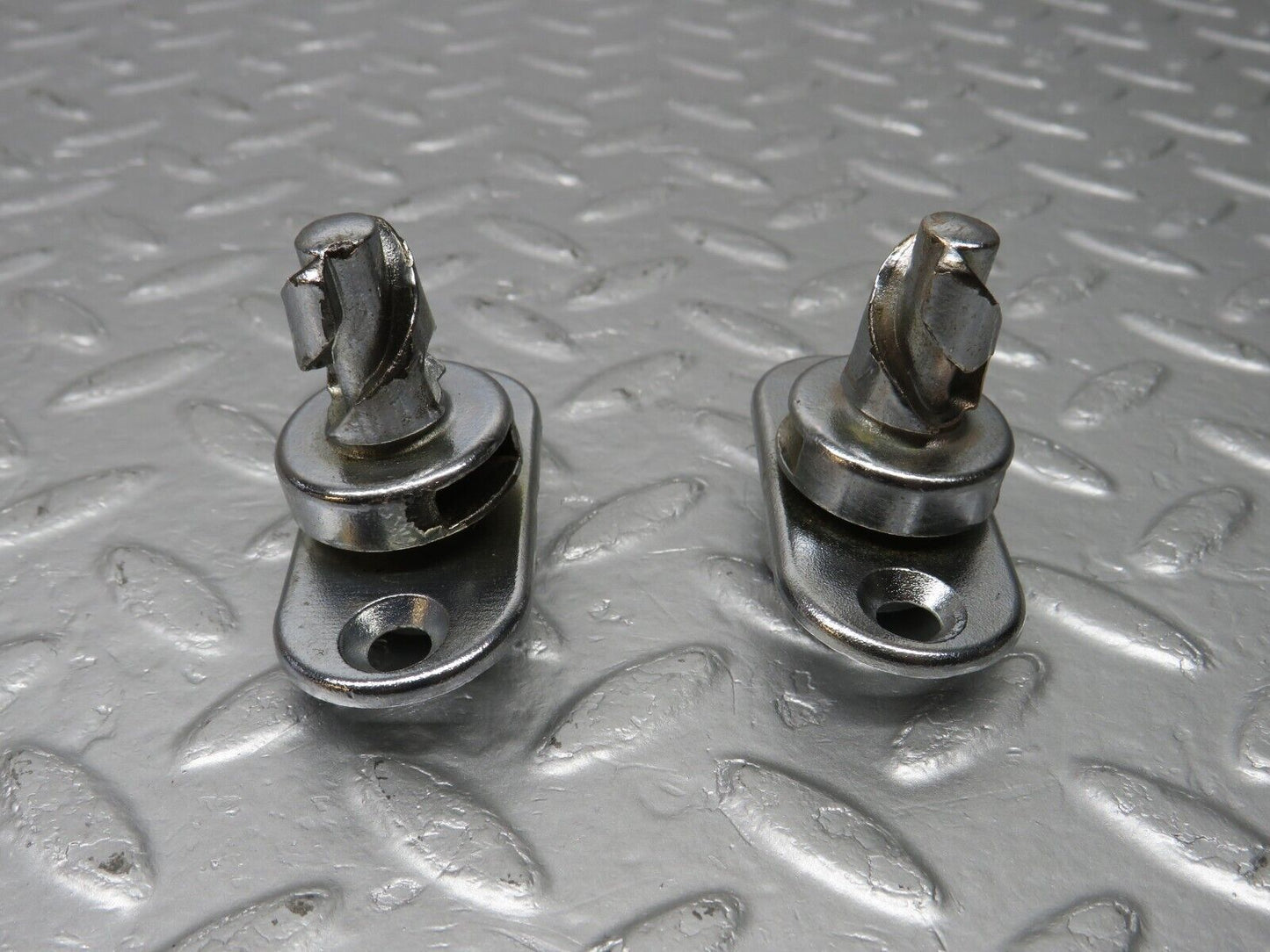 40202 Mercedes-Benz R107 Coupe Soft Top Lock Pair