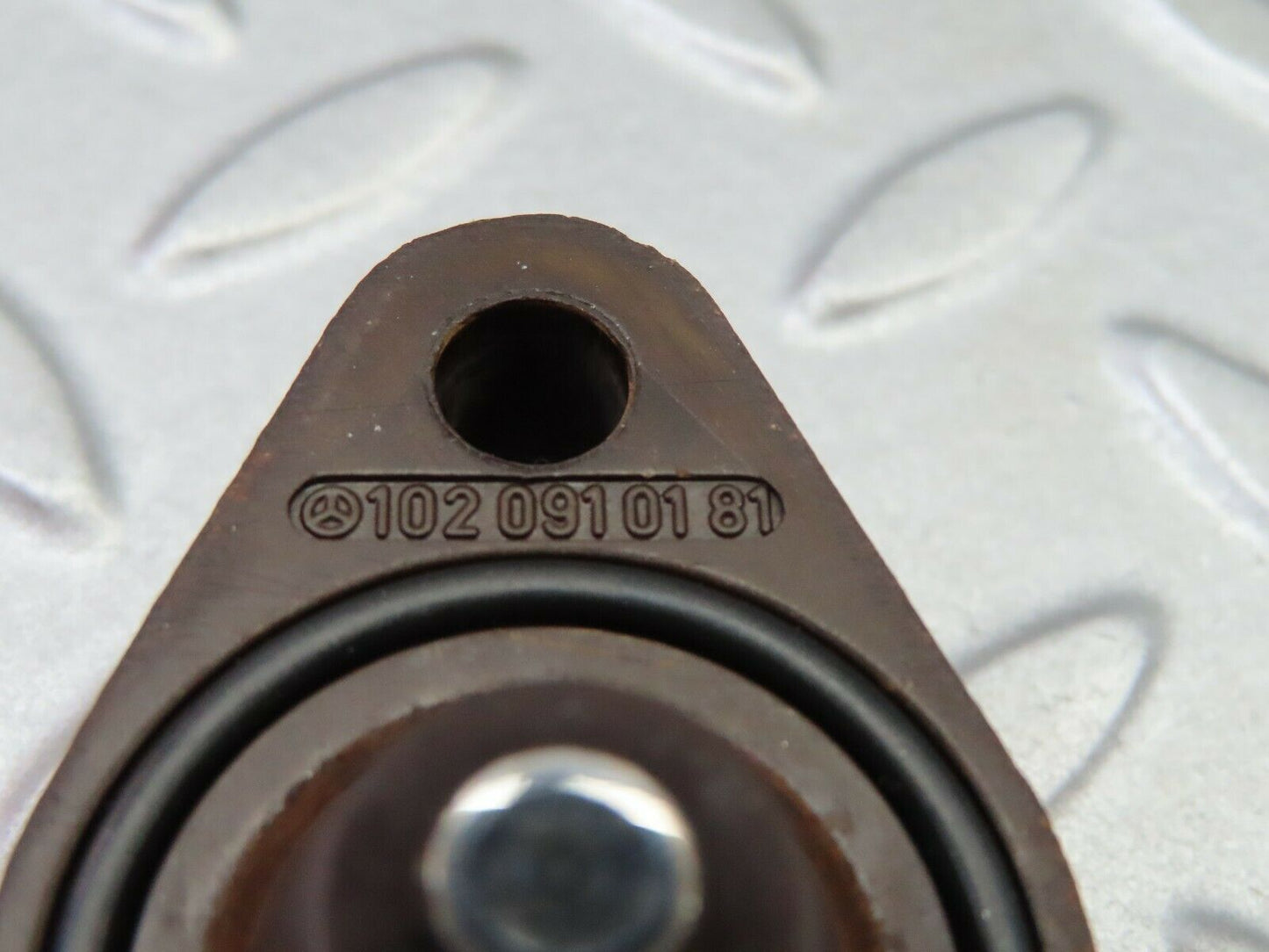 5963 Mercedes-Benz W123 200 Pierburg Pump Distance