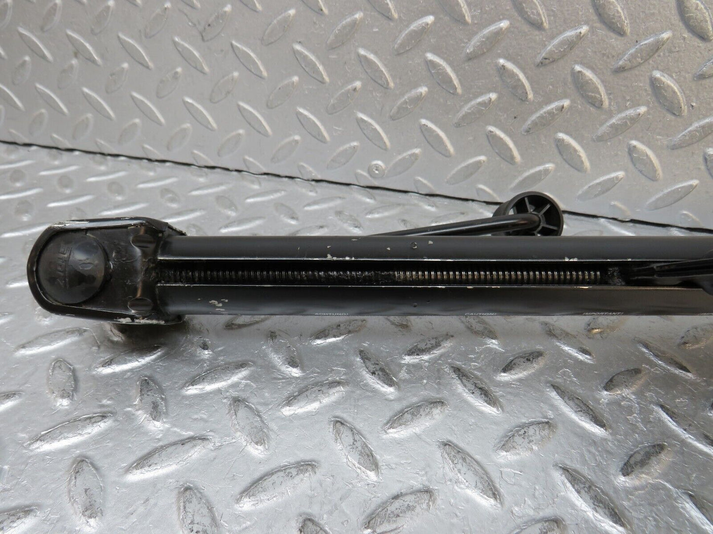 37970 Mercedes-Benz A124 320E Cabriolet Car Jack 1245830115