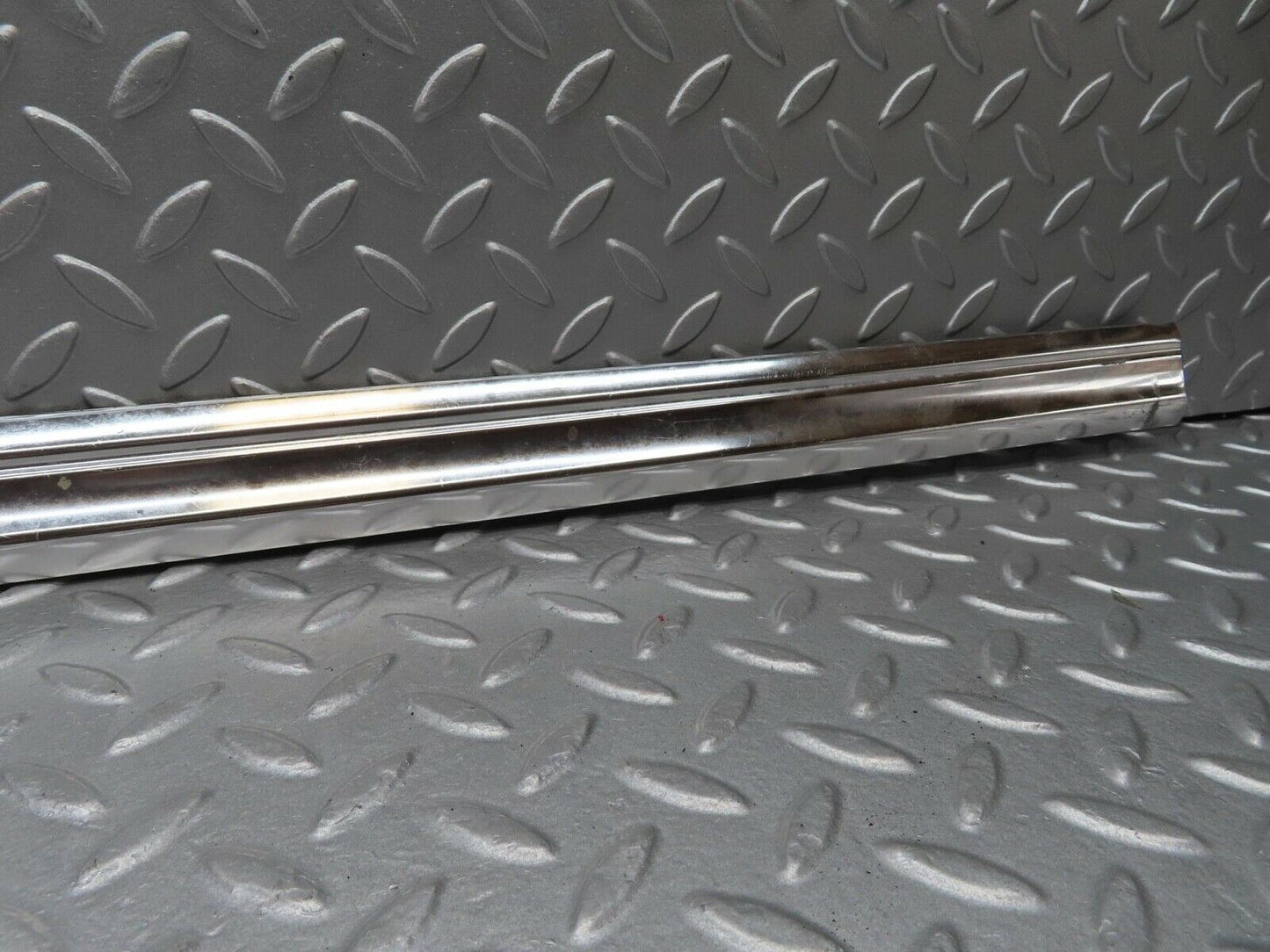 12084 Mercedes-Benz C123 230CE Coupe Left Door Chrome Moulding Trim