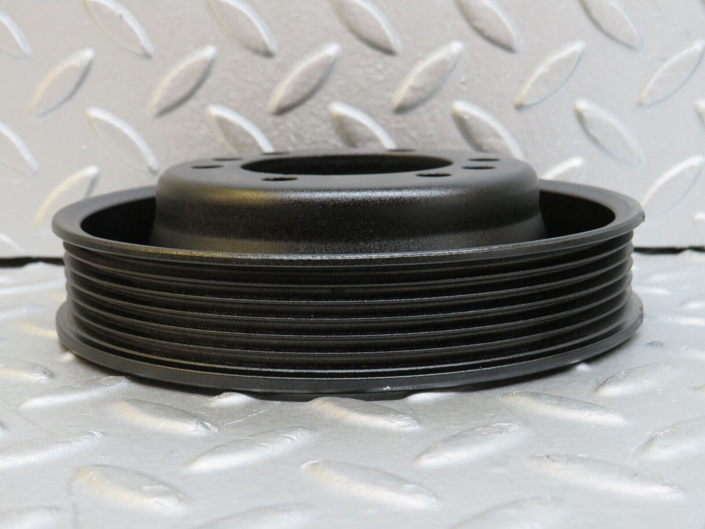 36794 Mercedes-Benz W201 190E 2.0L Crankshaft Pulley 6030320204
