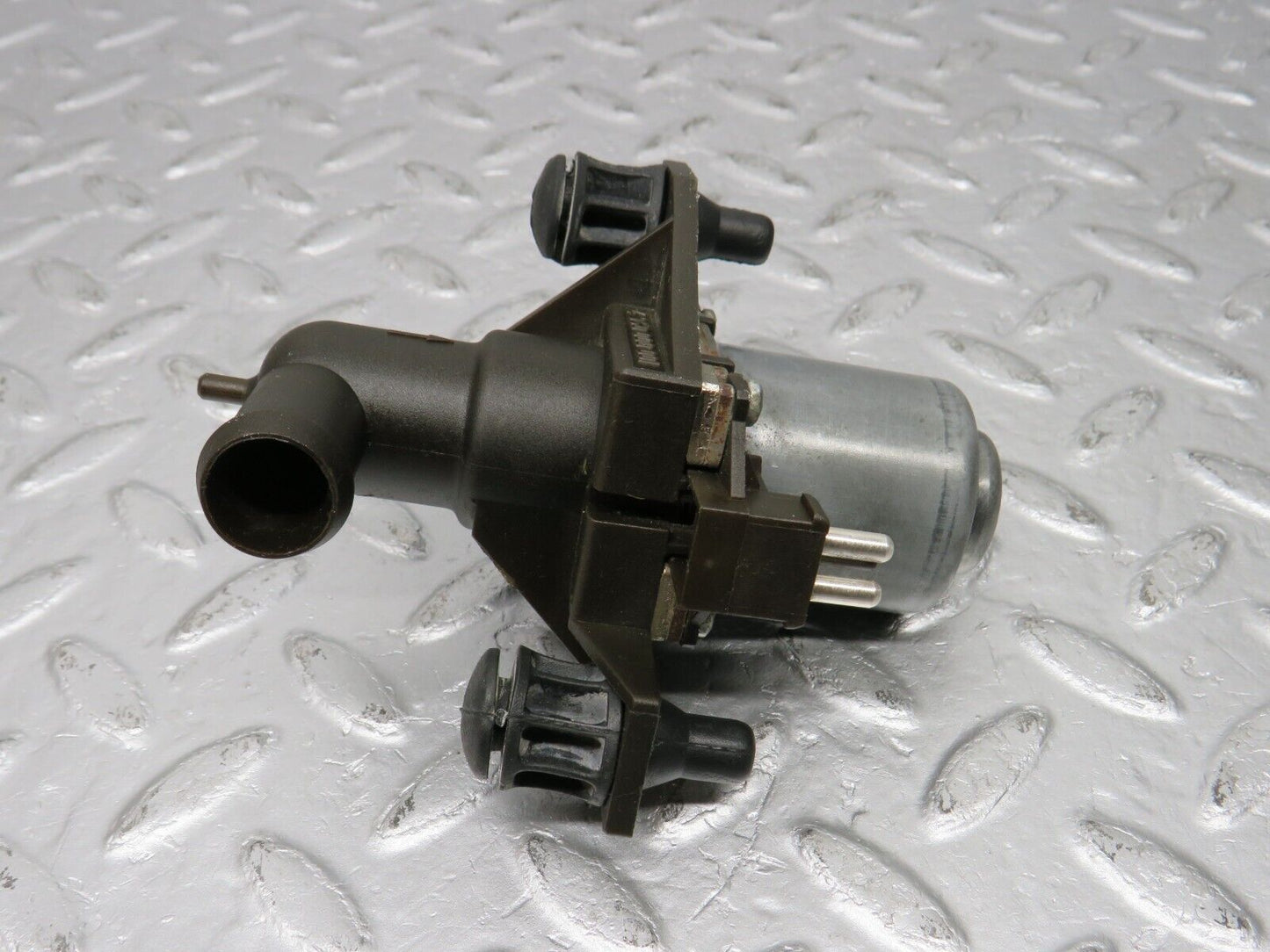 39473 Mercedes-Benz R129 320SL Coupe Heating Water Pump 0008307284 4950000001