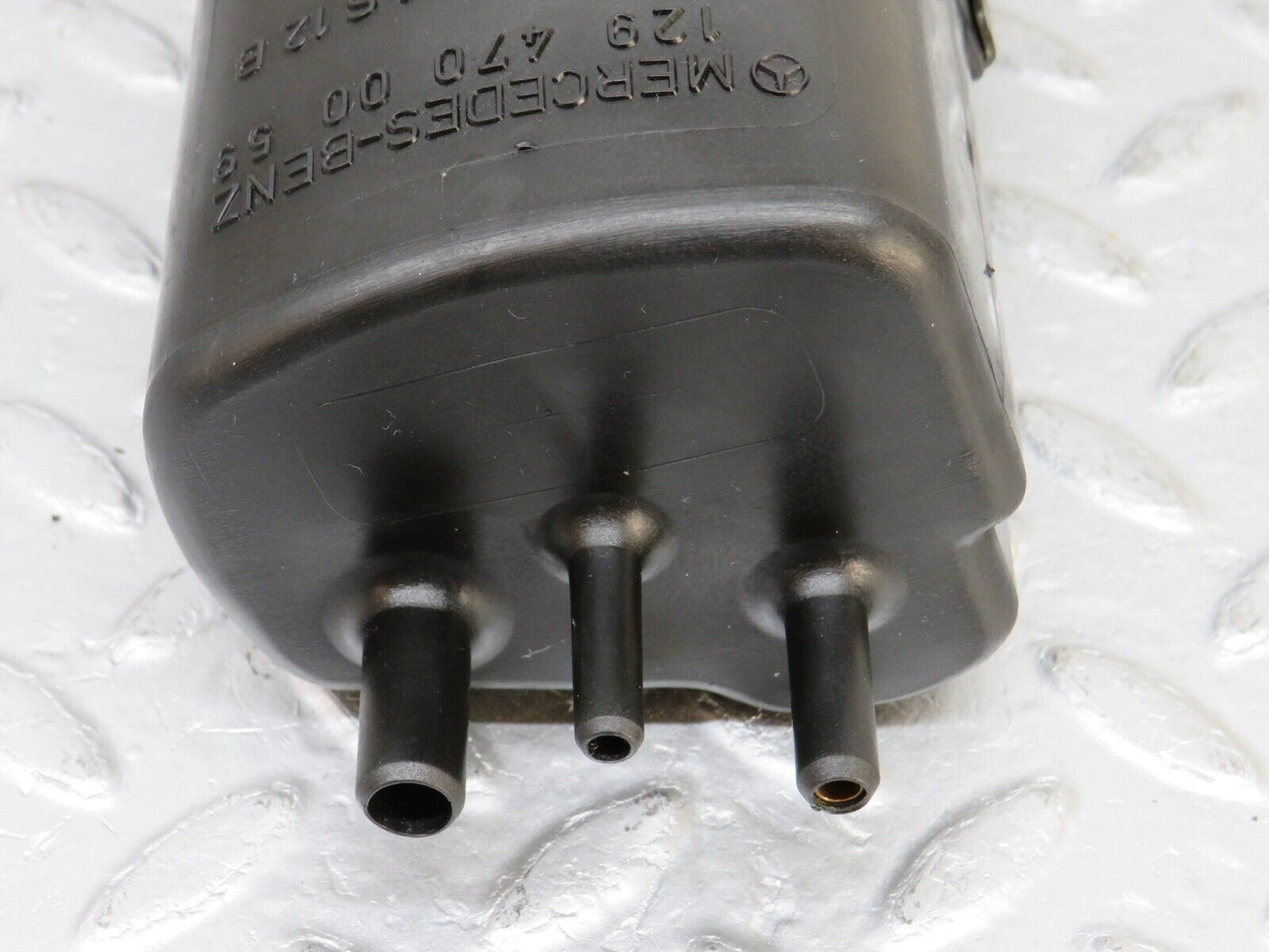 36066 Mercedes-Benz W126 420SE Fuel Vapor Charcoal Canister 1294700059