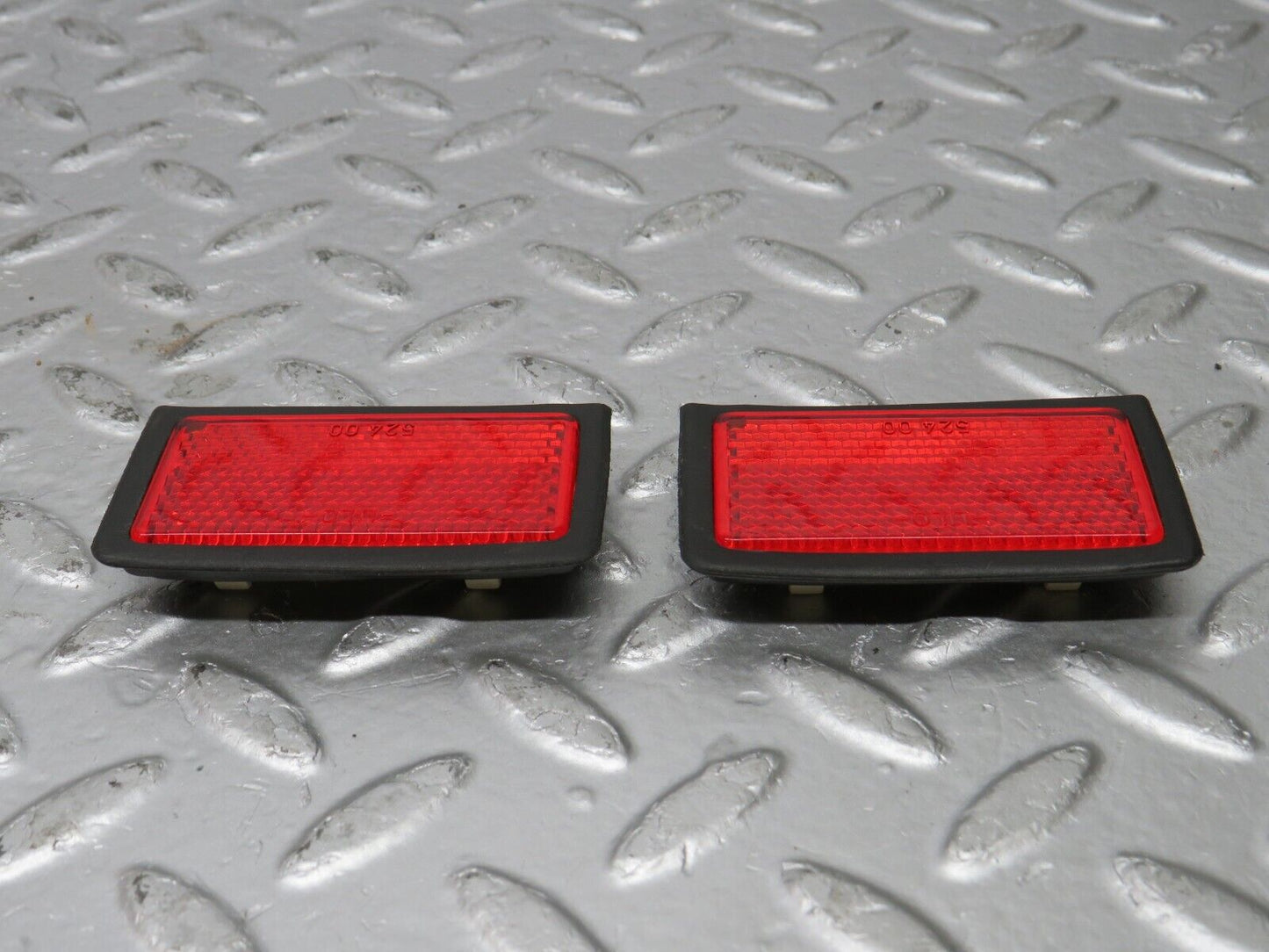 33962 Mercedes-Benz W126 380SE Door Reflector 1268200074