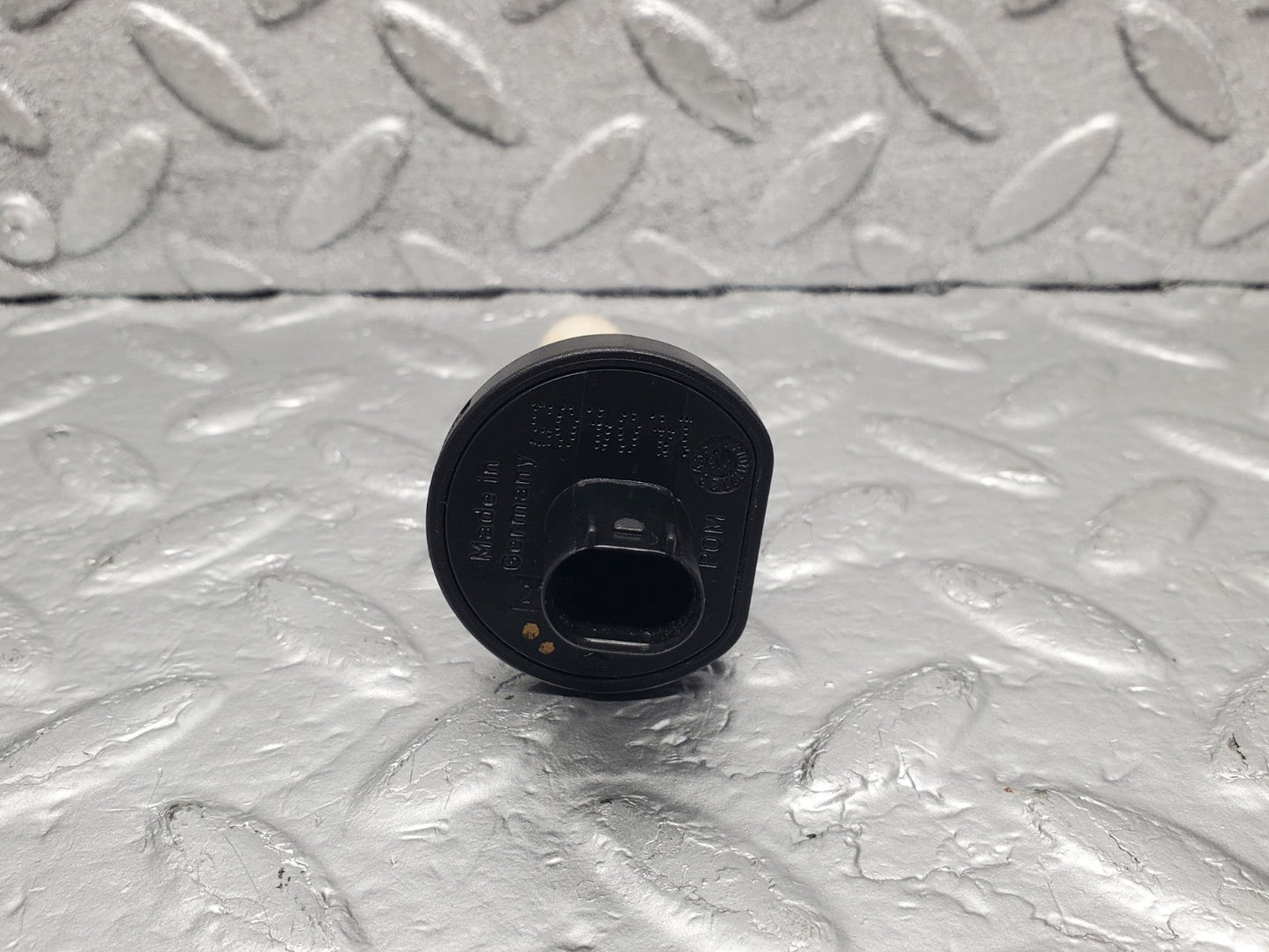 46370001