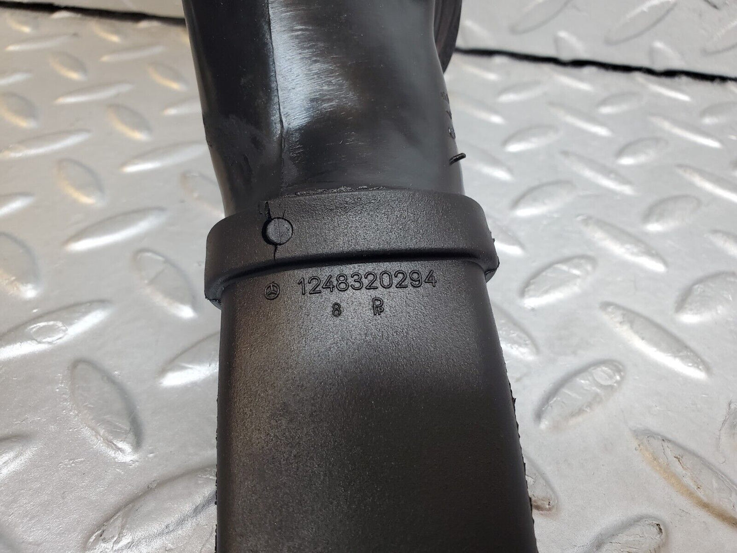 44775 Mercedes-Benz W124 220E Heater Water Drain 1248320025 1248320294