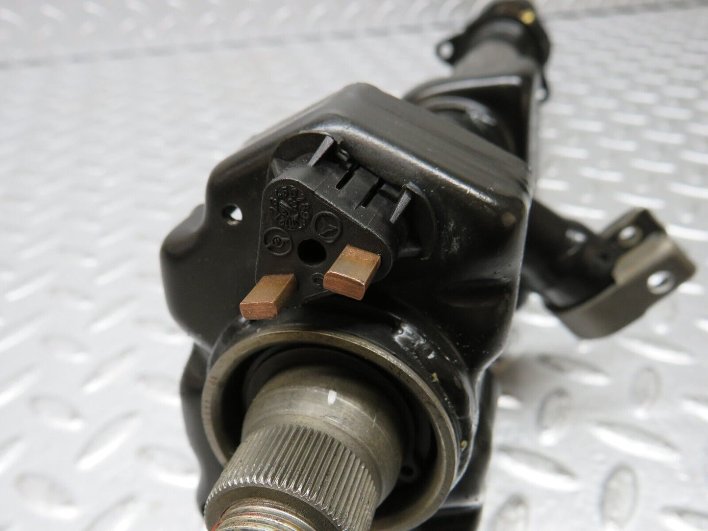 32034 Mercedes-Benz W123 230E Steering Column