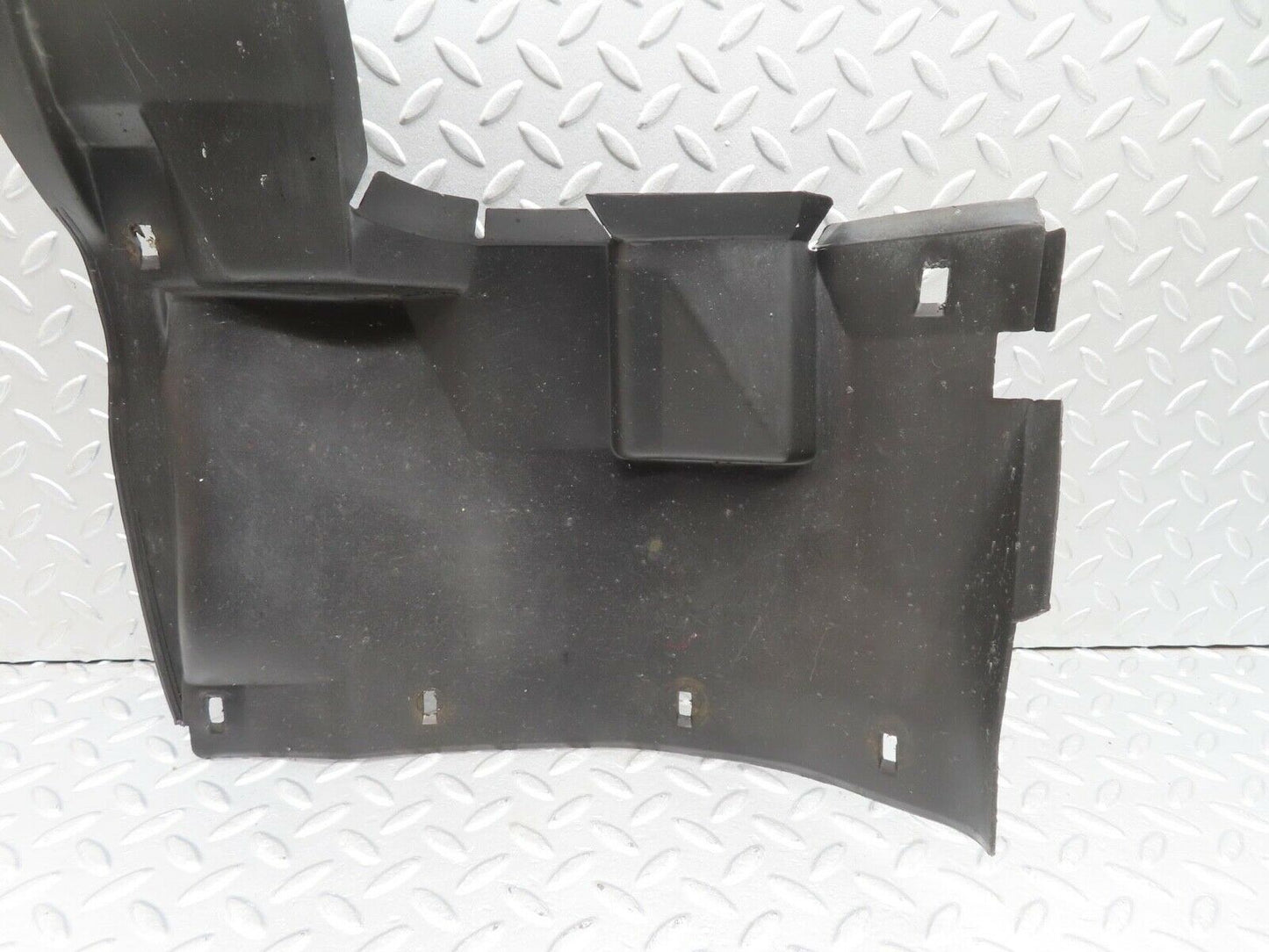 15017 Mercedes-Benz W140 S320 Wheel Arch Cover Front Right 1406983630