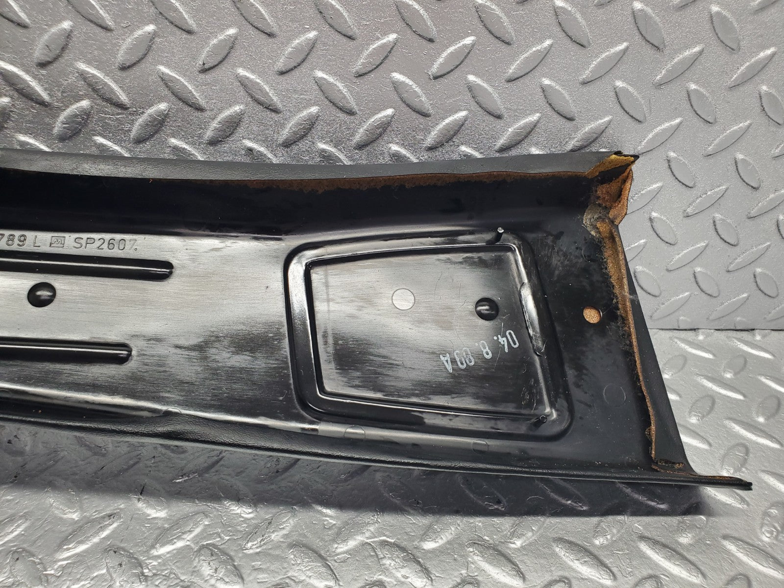 W201 Baby Benz b pillar cover left used OEM