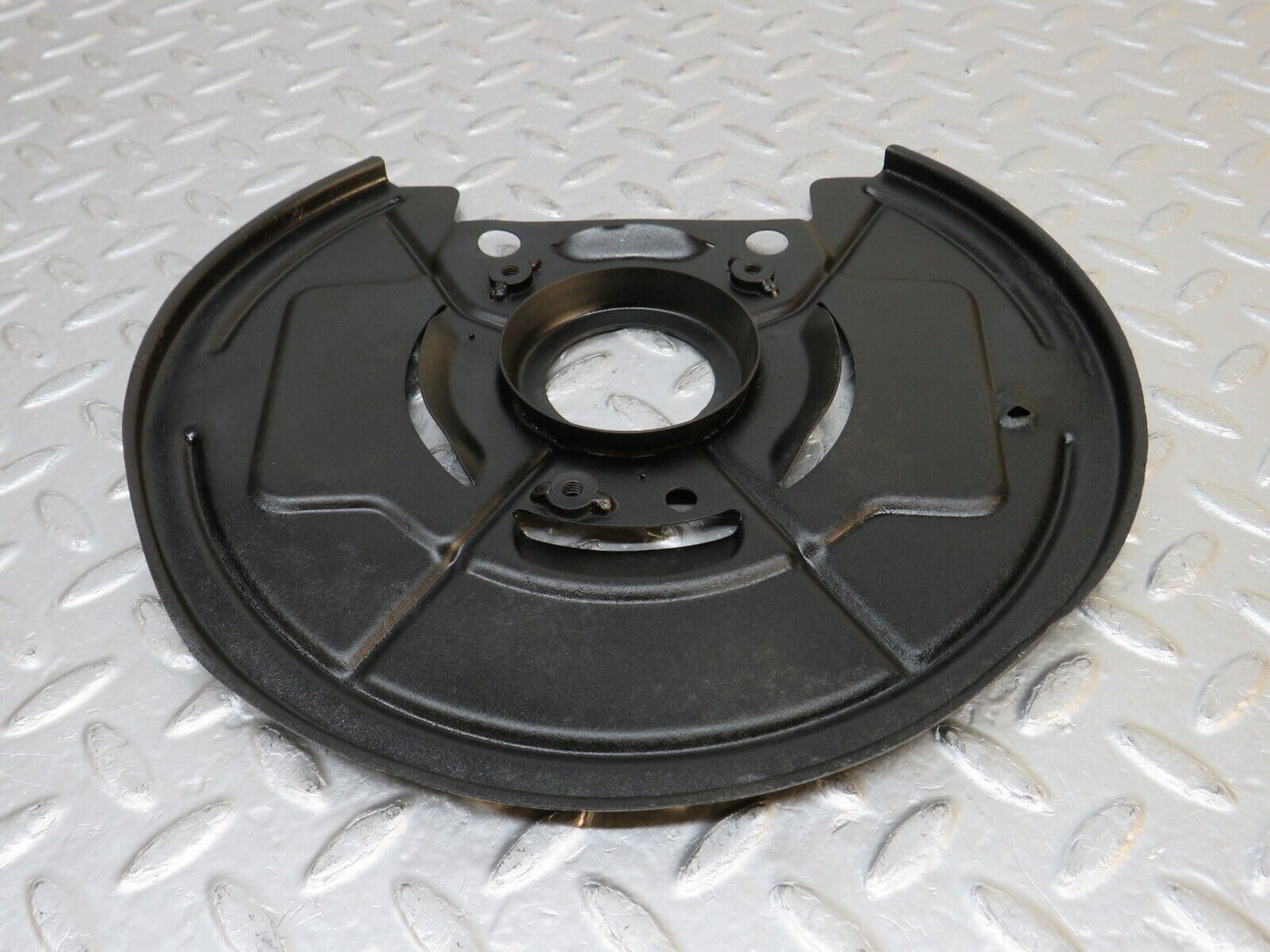 32265 Mercedes-Benz W108 280SE Front Left Brake Disc Protection Plate