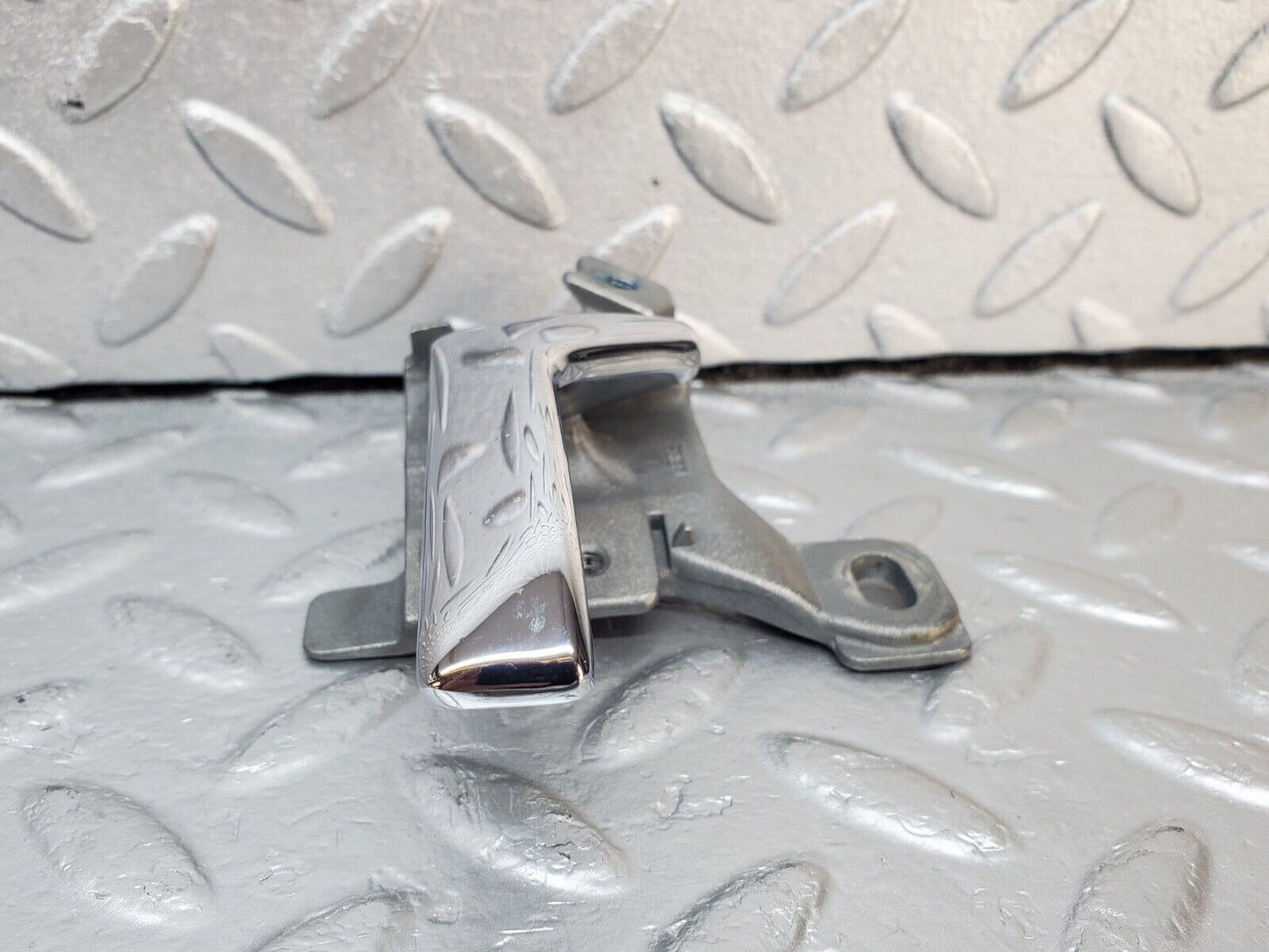 45561 Mercedes-Benz W126 420SE Left Door Interior Handle