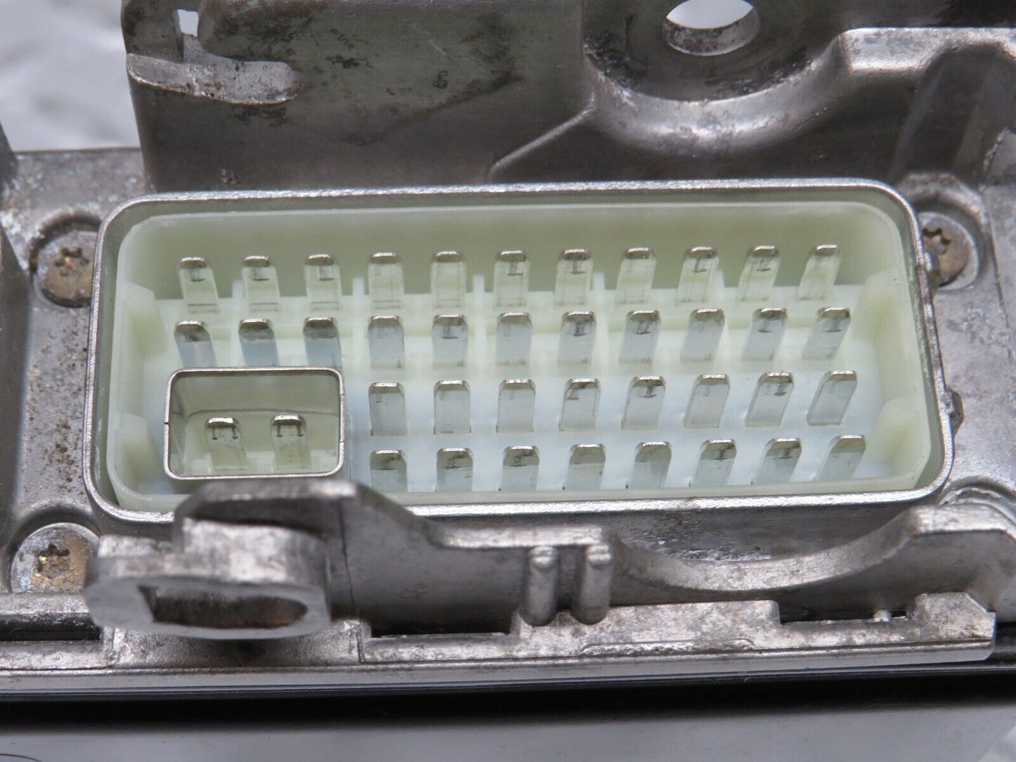 37898 Mercedes-Benz A124 320E Cabriolet Engine Control Unit ECU Bosch 0261200446 0165451832