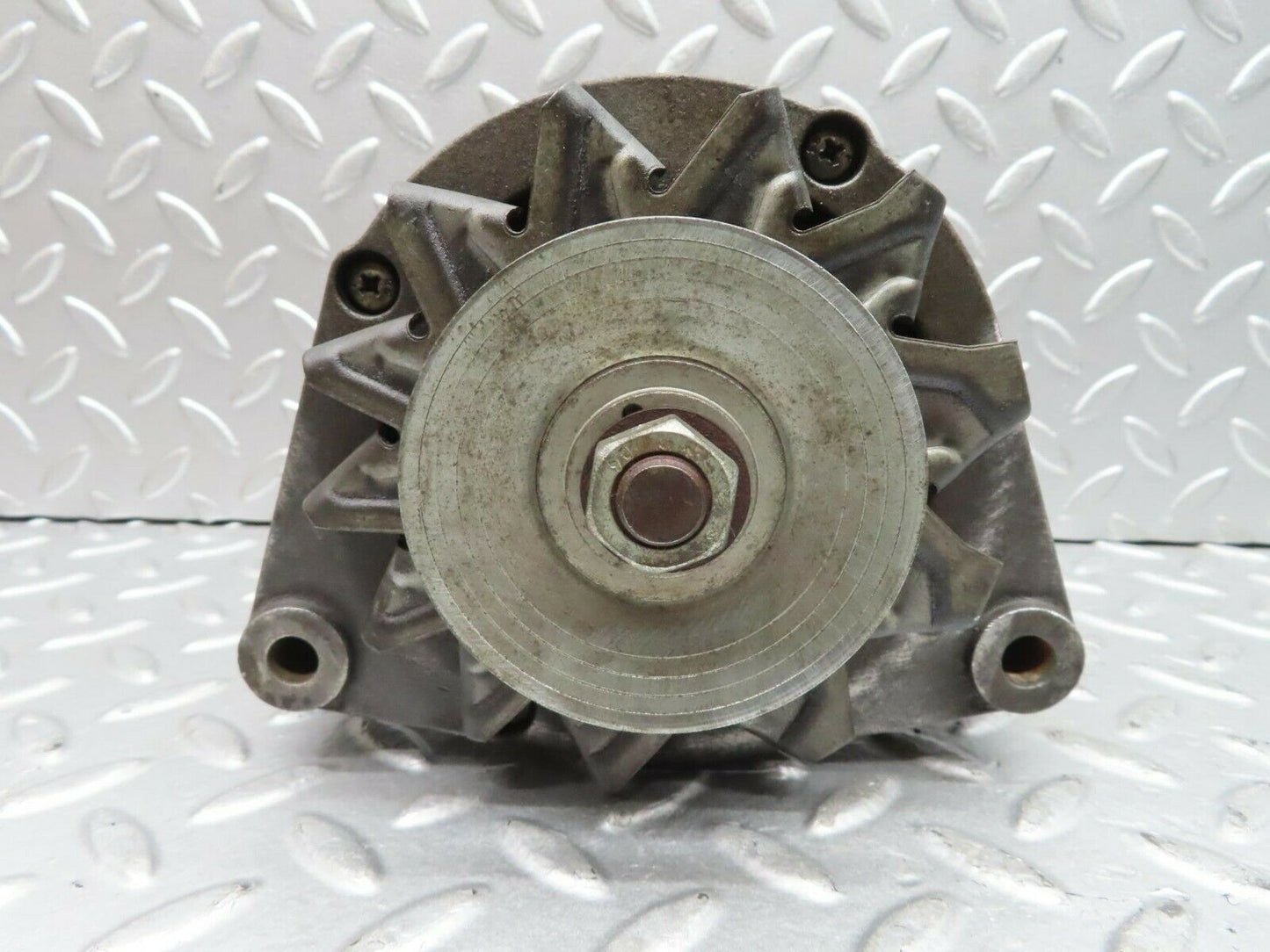 15281 Mercedes-Benz W123 230E Alternator Generator 0986031430