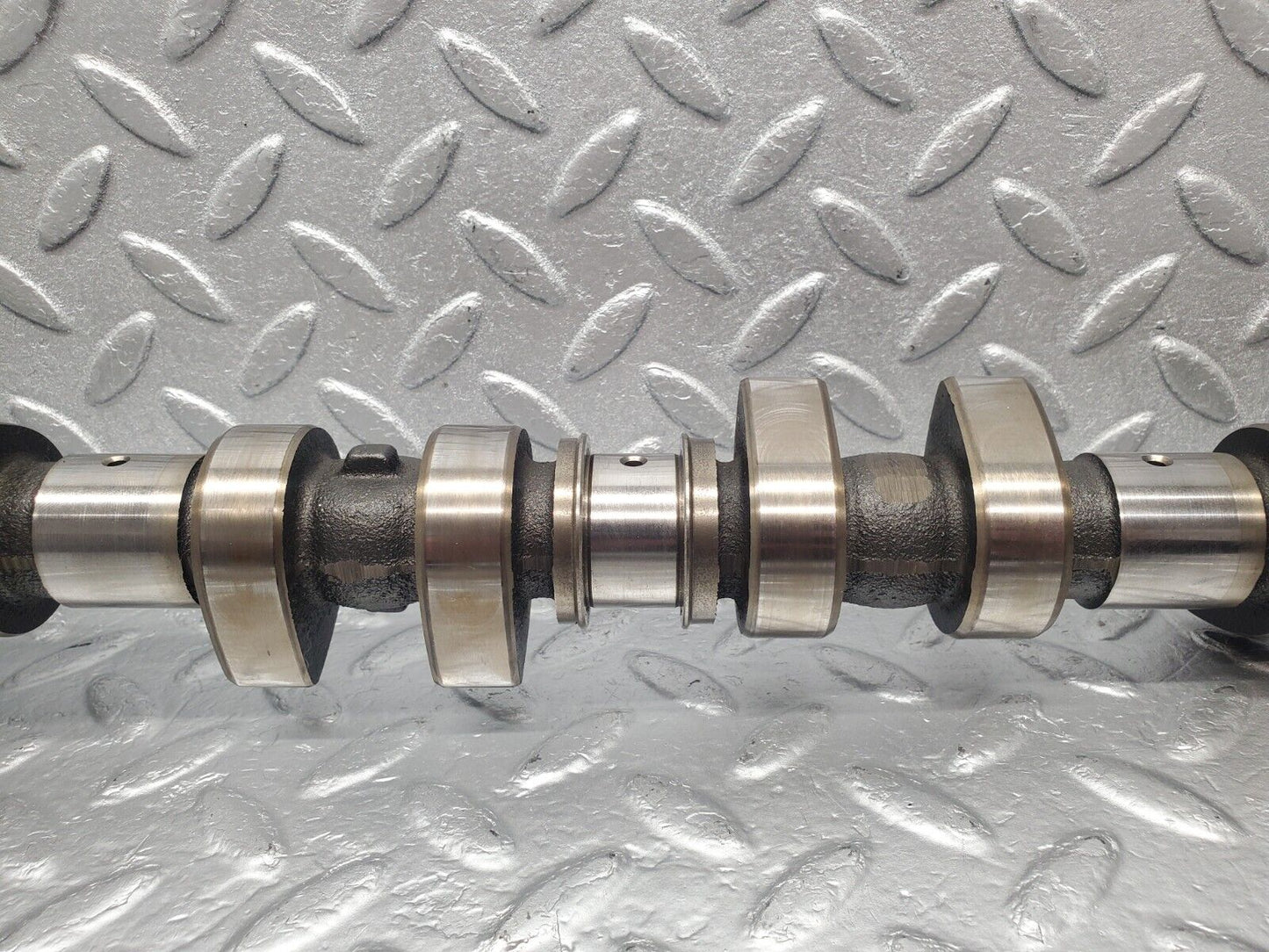 46223 Mercedes-Benz W124 280E Camshaft R1044501