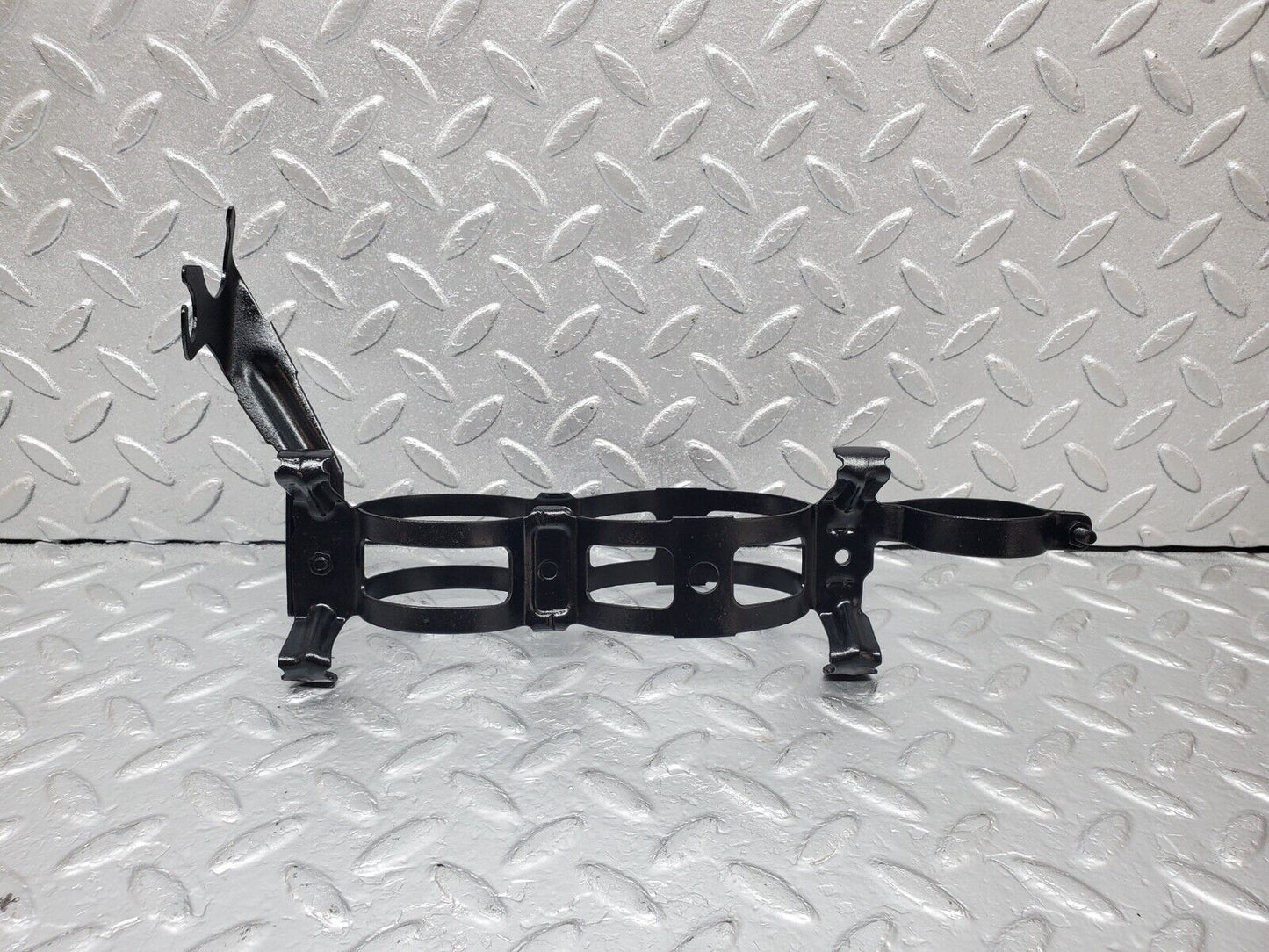 44475 Mercedes-Benz W123 280E Fuel Pump Fuel Filter Bracket