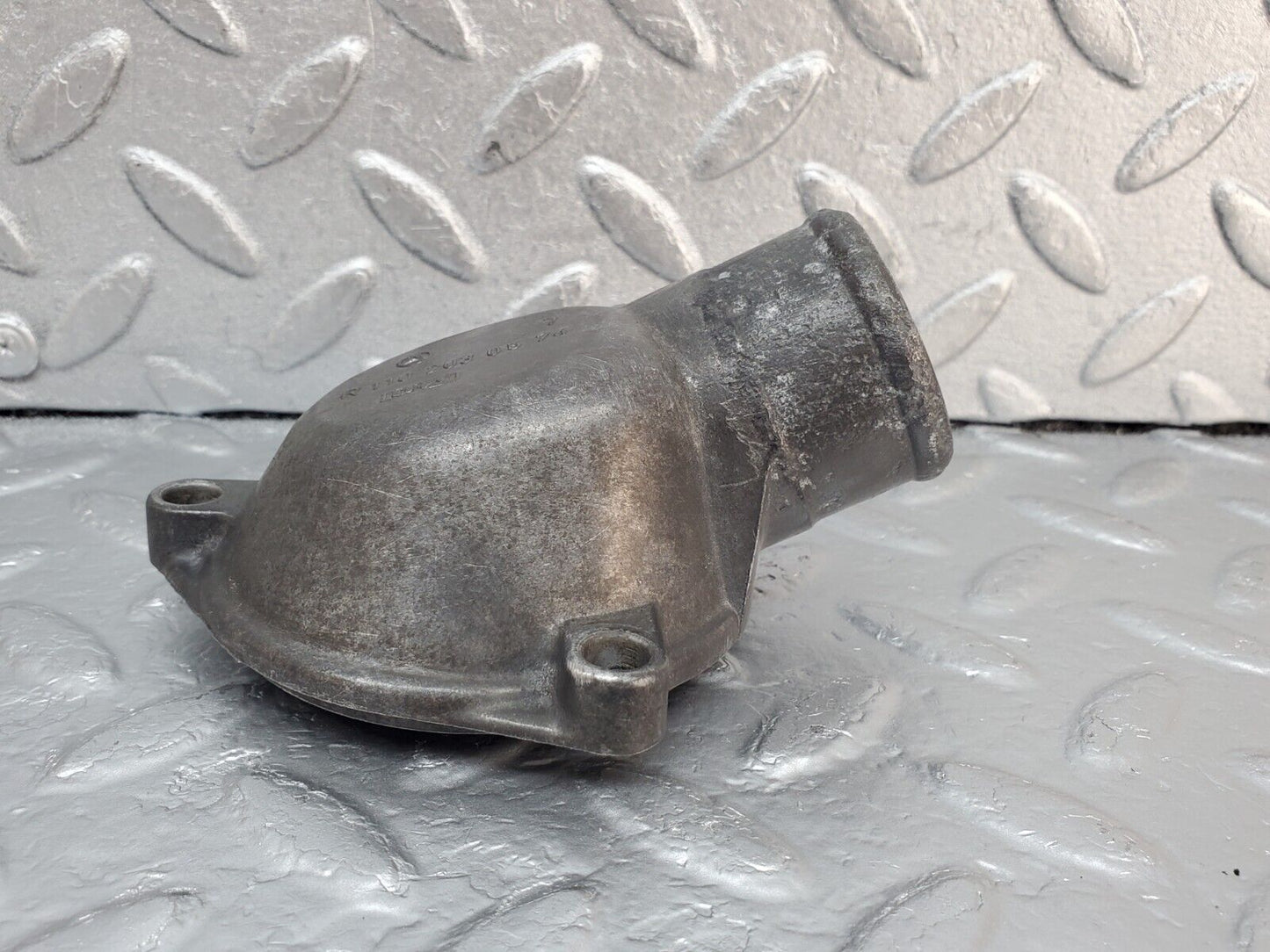 45404 Mercedes-Benz 280E M110.983 Thermostat Housing 1102030574