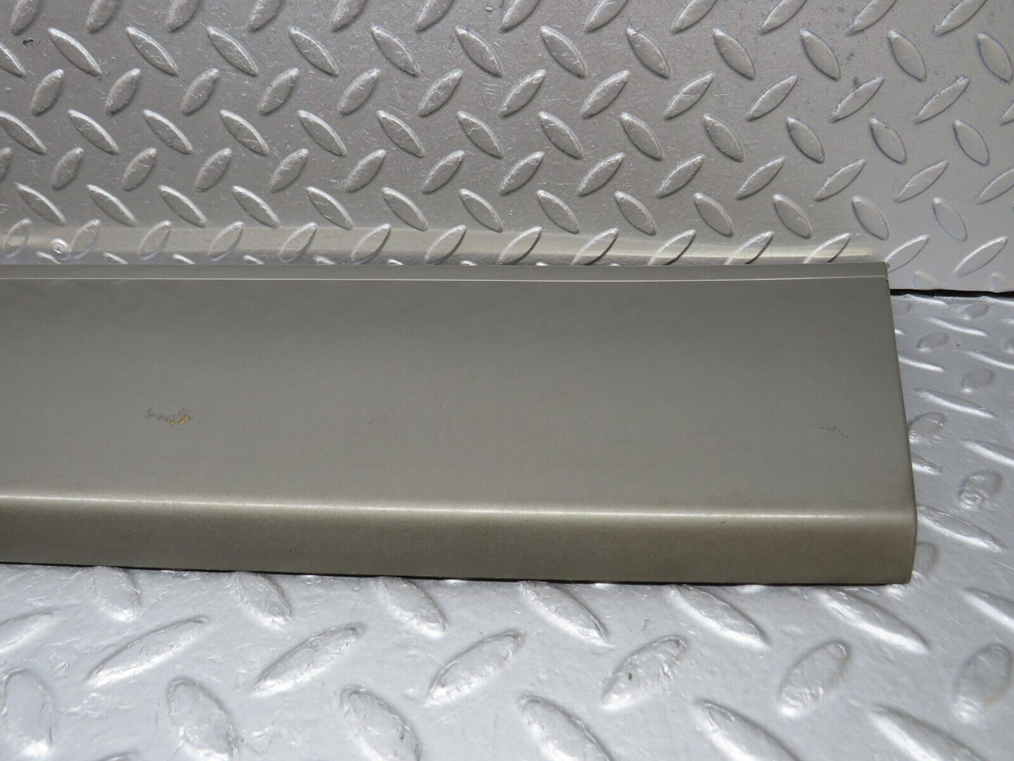 35966 Mercedes-Benz W126 420SE Rear Left Door Moulding Trim 1266903940