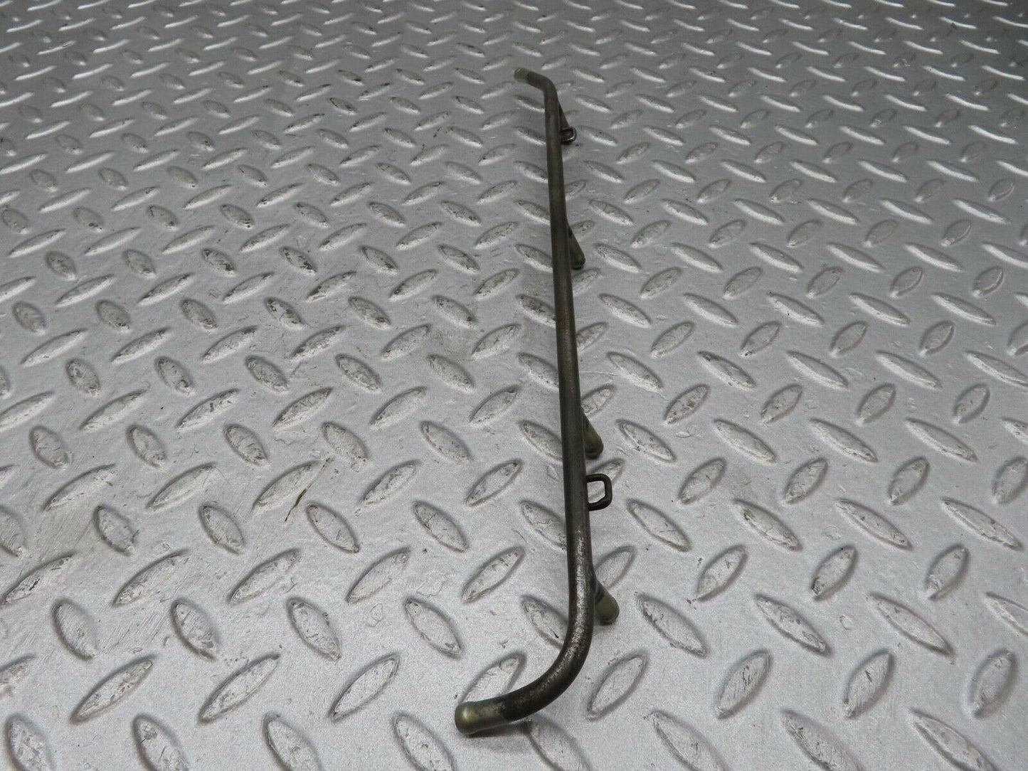 12449 Mercedes-Benz W108 280SE 3.5 Injector Fuel Pipe Right Side