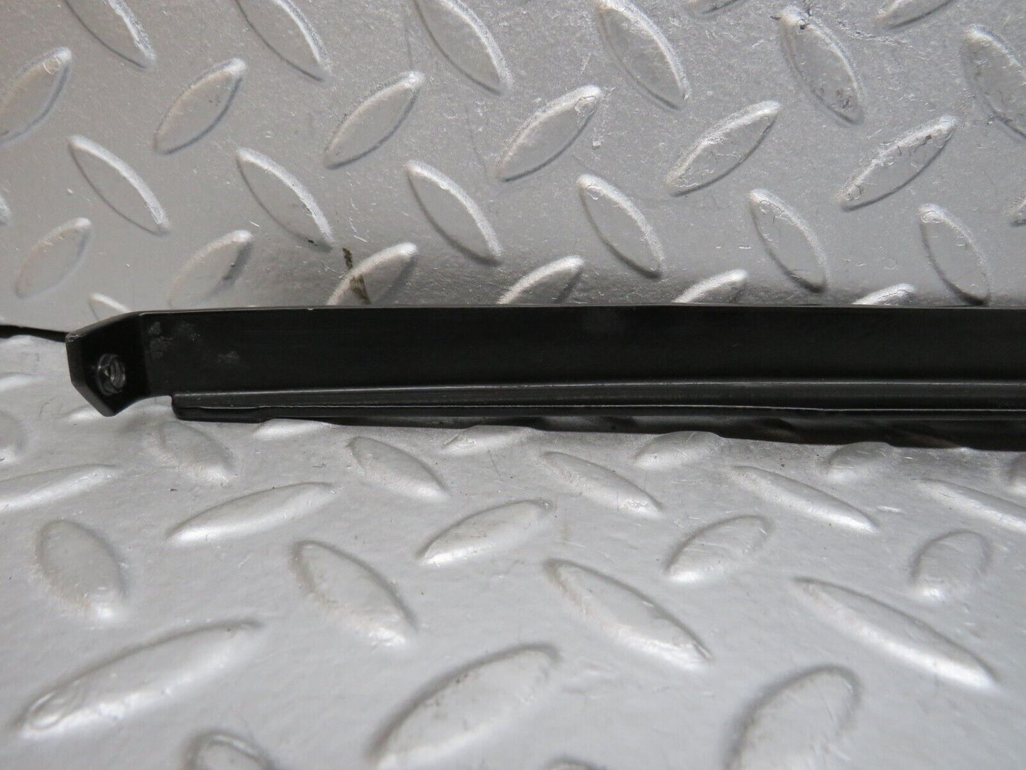 39662 Mercedes-Benz R129 320SL Coupe Left Door Rear Window Channel