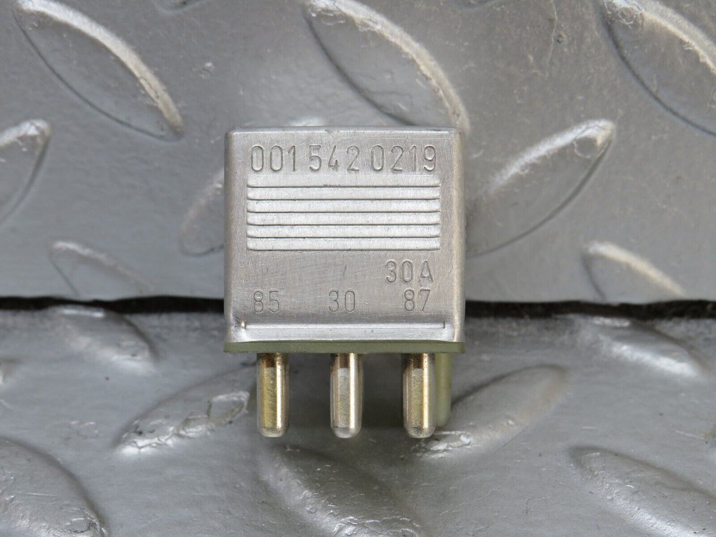 34446 Mercedes-Benz C126 380SEC Coupe Multi Purpose Relay 0015420219