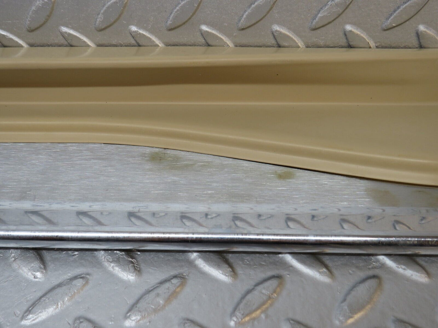 38286 Mercedes-Benz R129 280SL Coupe Left Door Sill Beige 1296800335