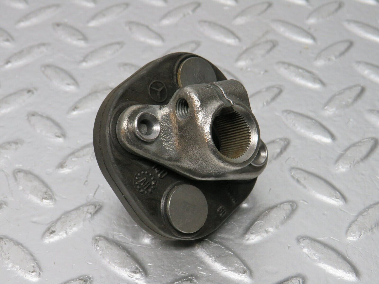 31605 Mercedes-Benz W201 190L Steering Column Lower Shaft Connector 2104620146