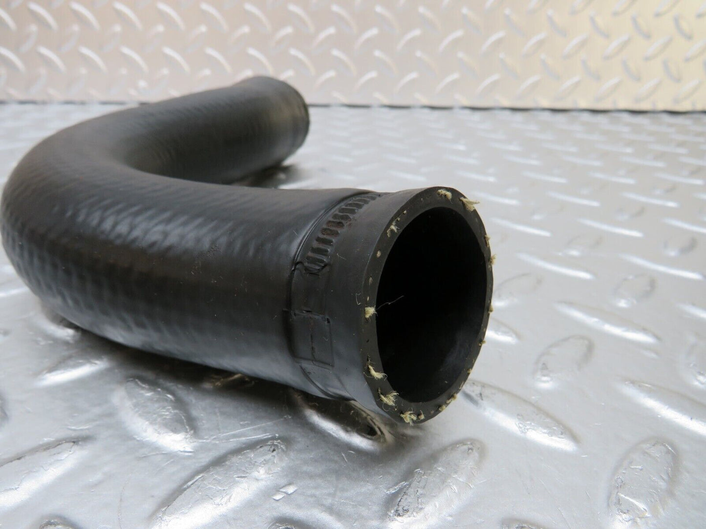 25504 Mercedes-Benz W123 200 Radiator Hose Pipe 1235012382