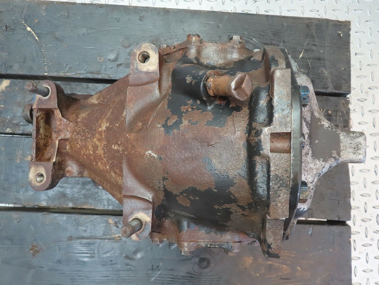 17497 Mercedes-Benz R129 300SL-24 Coupe Rear Differential Ratio 3.27 1263510101
