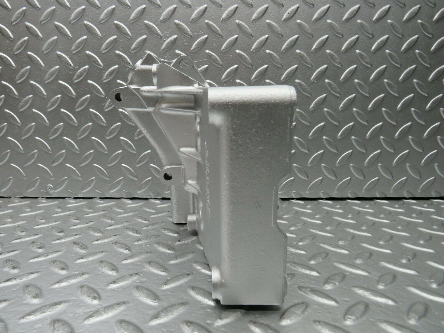 23114 Mercedes-Benz C123 230CE Coupe Power Steering Pump Bracket 1022361030