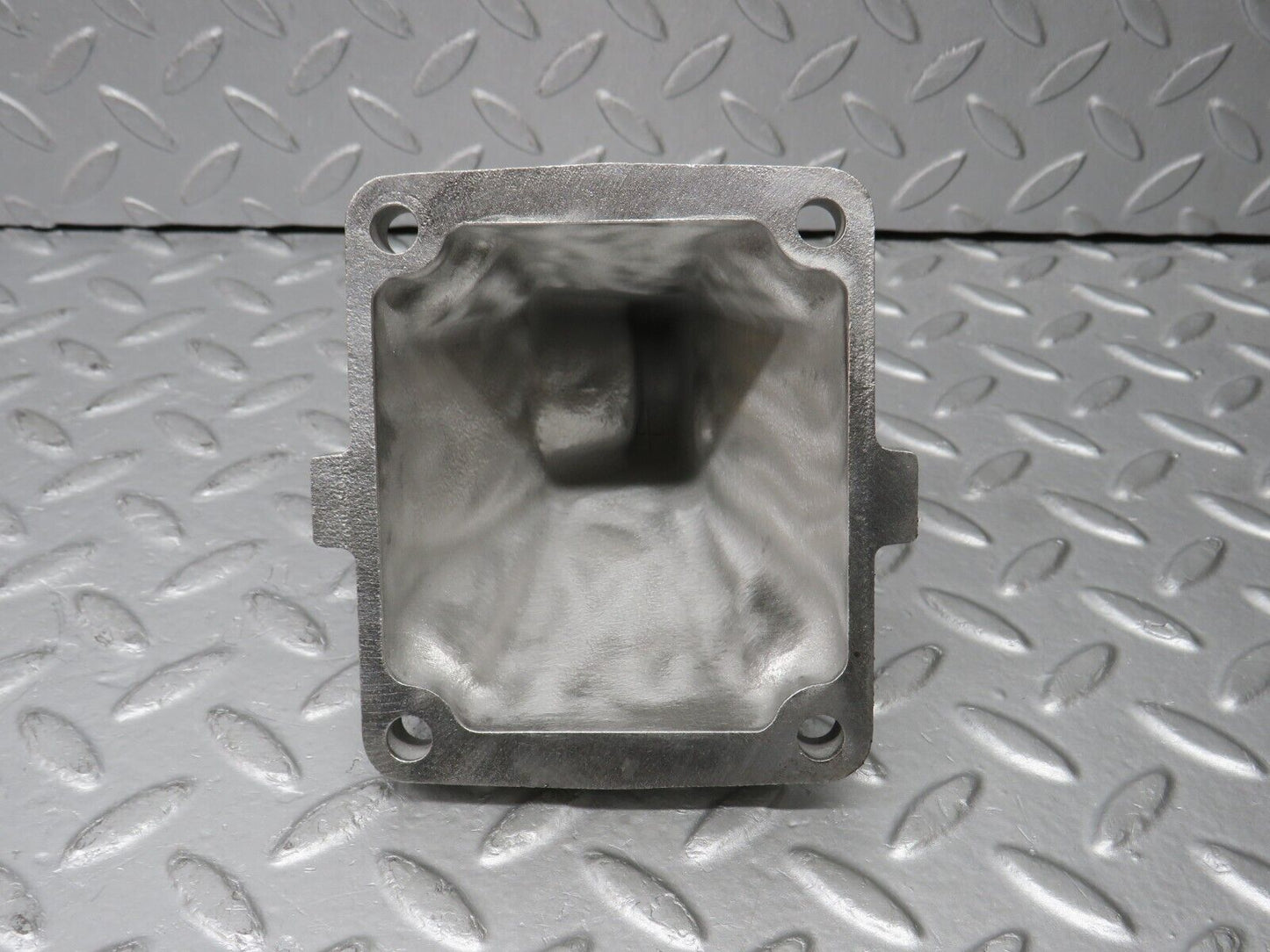 38627 Mercedes-Benz R129 280SL Coupe Engine Mount Bracket Right 1042230504